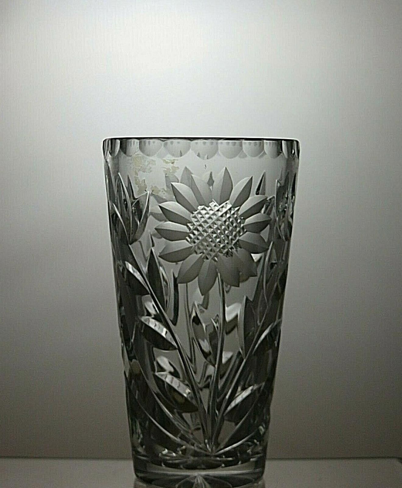 The Unbranded Brand Lovely Crystal Frosted Flower Cut Glass Vase 6 1/8" Size ONE SIZE - 3 Thumbnail