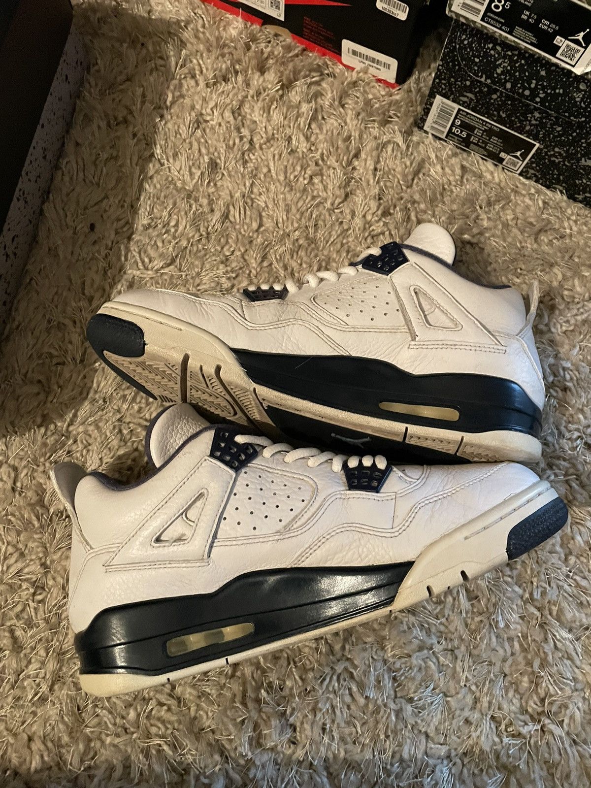 Jordan Brand Jordan 4 Columbia 2015 Release Size US 9 / EU 42 - 3 Thumbnail