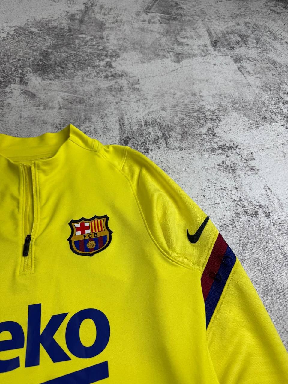 Nike BARCELONA 2021 2022 Training Track Top S Size Nike Soccer Football Shirt Jersey Size US S / EU 44-46 / 1 - 6 Thumbnail