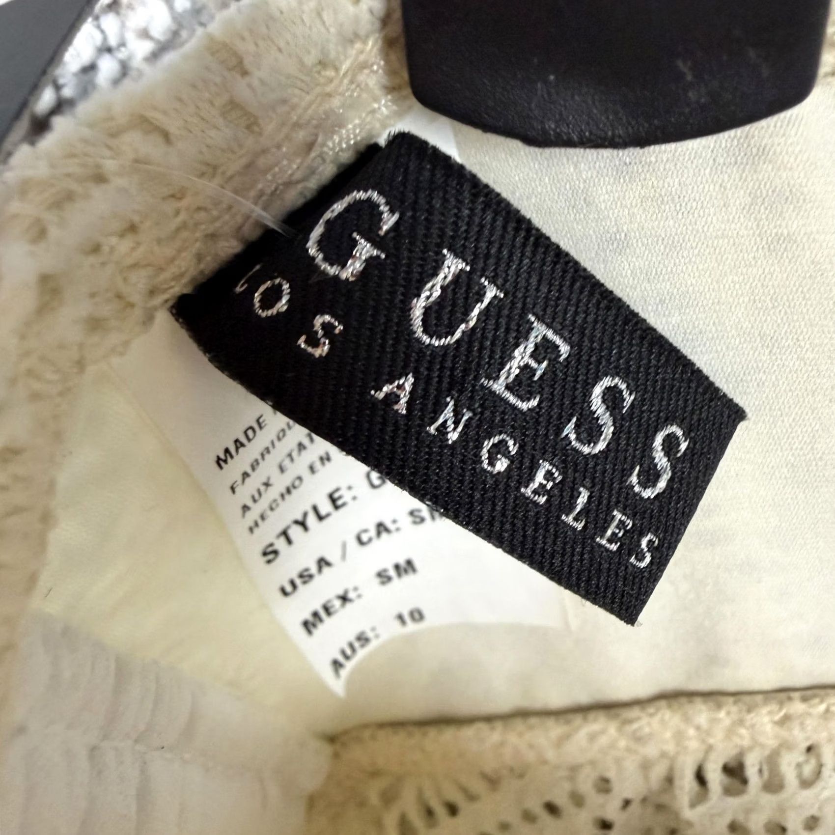 Guess VINTAGE? Guess Lace Bralette Small Bandeau Romantic Rave Festival Fairycore Coquette USA Size ONE SIZE - 5 Thumbnail