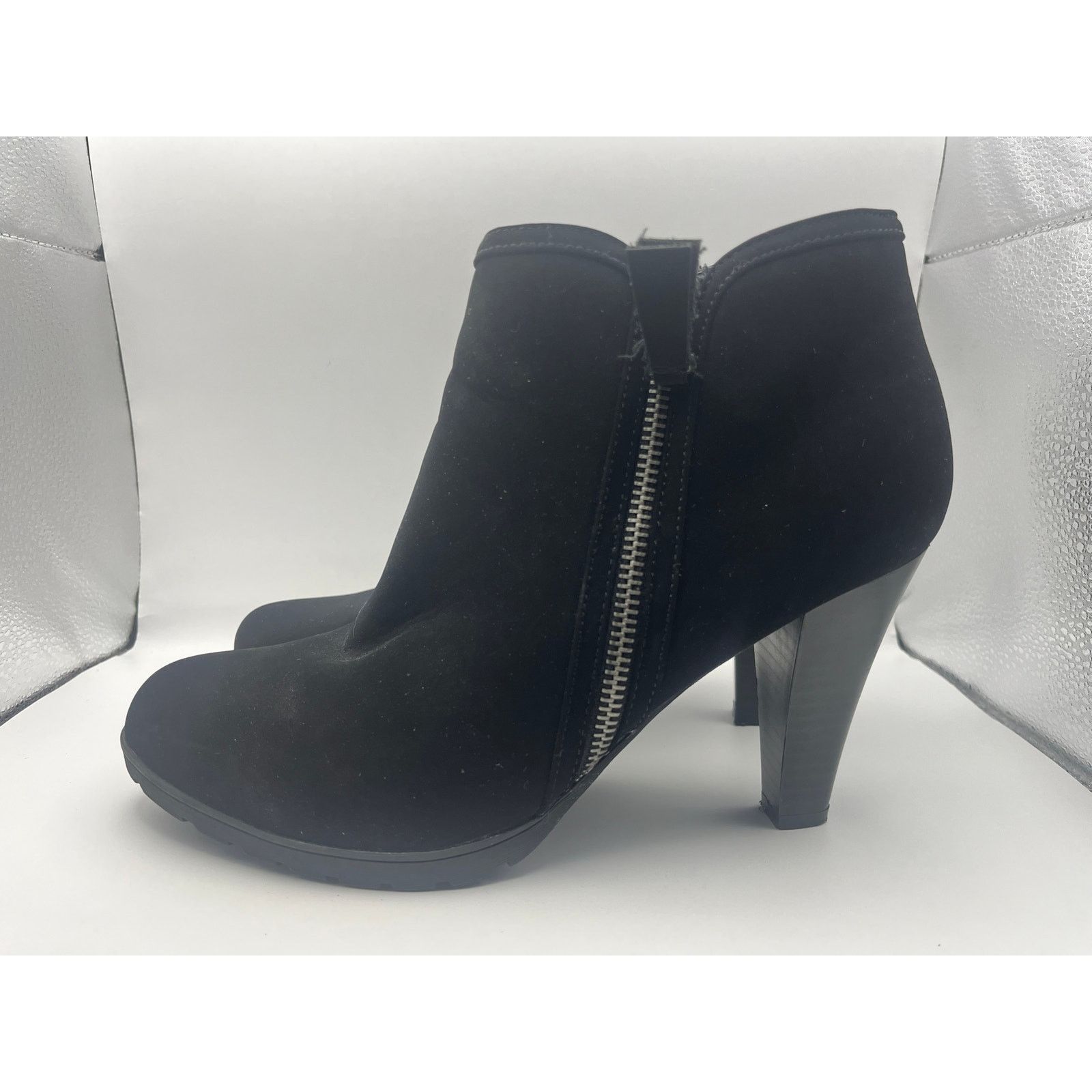 Unknown London Black Ankle Boot Heels Zip Up Dress Booties Women’s Size 9M Size US 9 / IT 39 - 1 Thumbnail