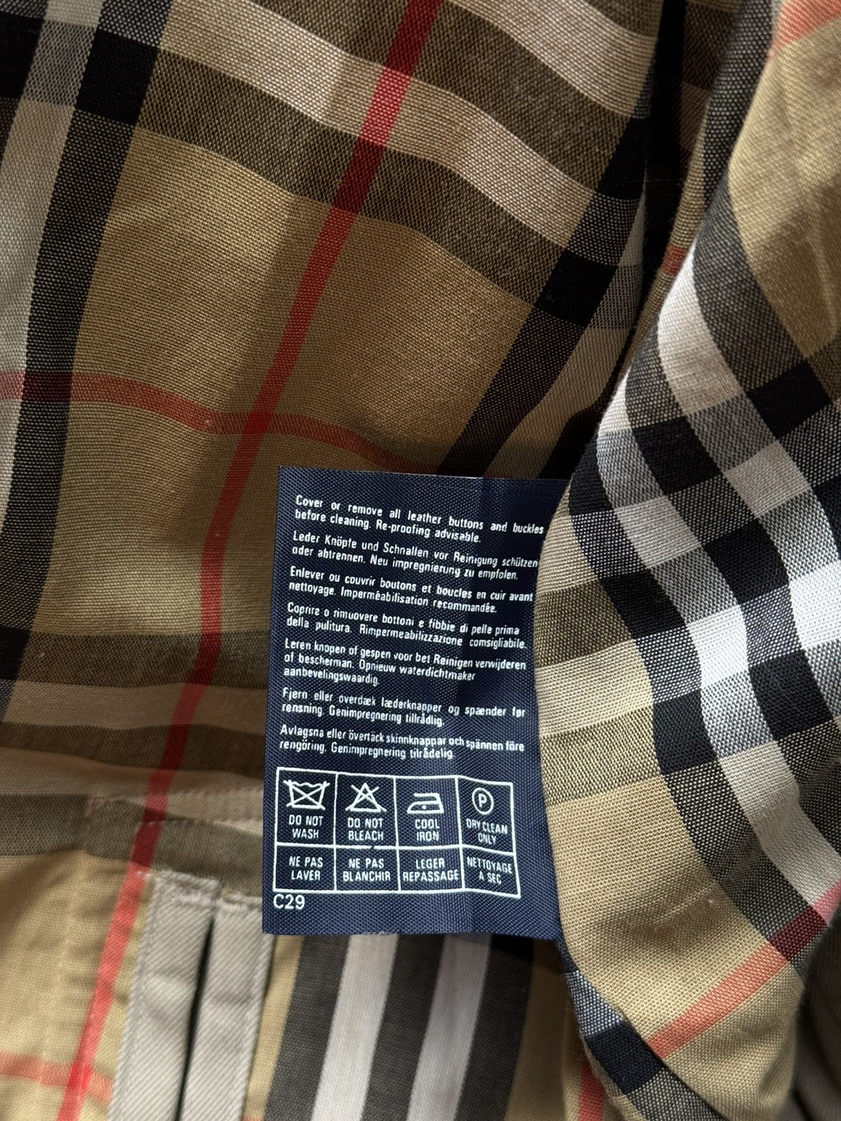 Burberry × Designer × Vintage Burberrys 1990s vintage nova check lining iconic trench coat Size M / US 6-8 / IT 42-44 - 7 Thumbnail