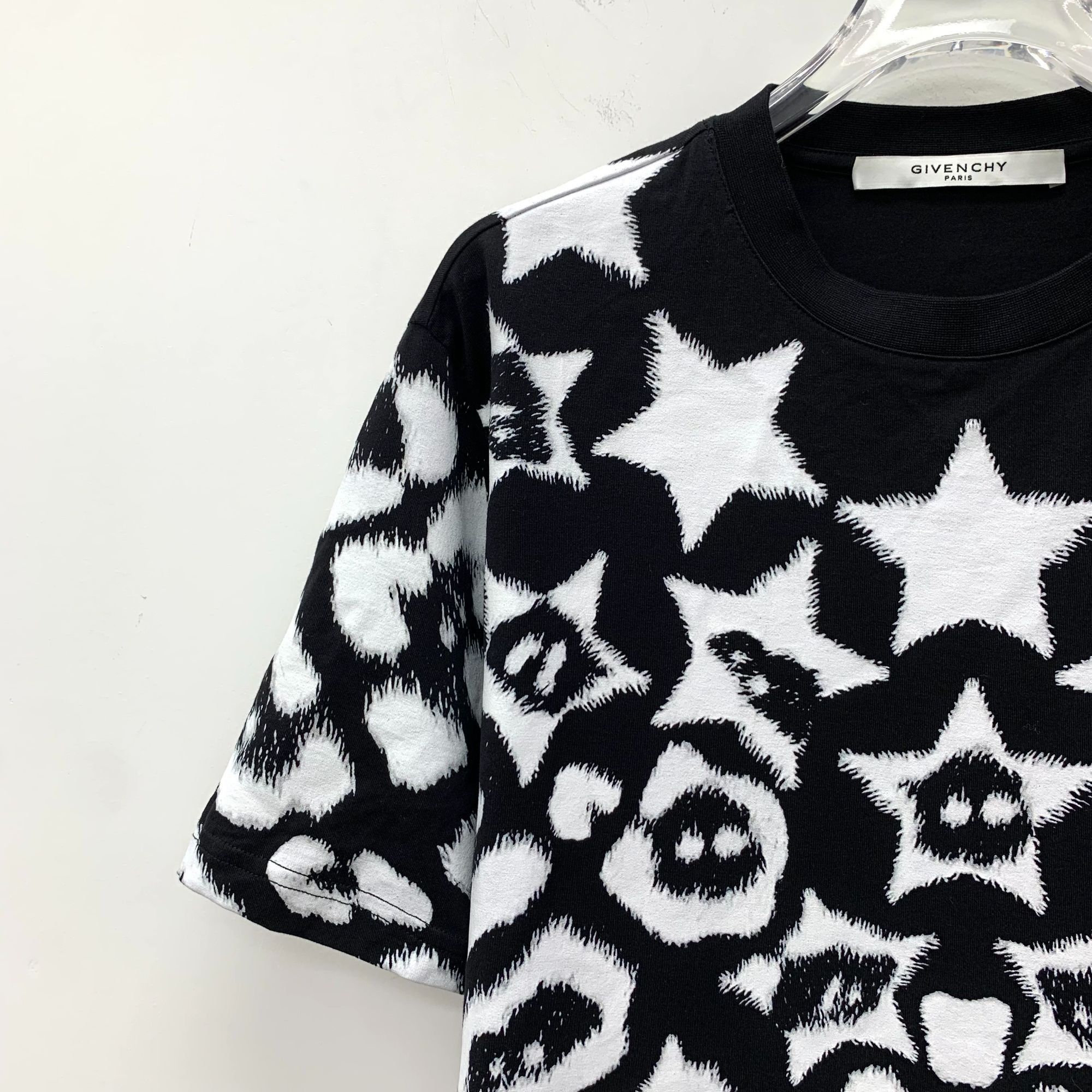 Givenchy Black & White Star Graffiti Print Cotton Round-Neck