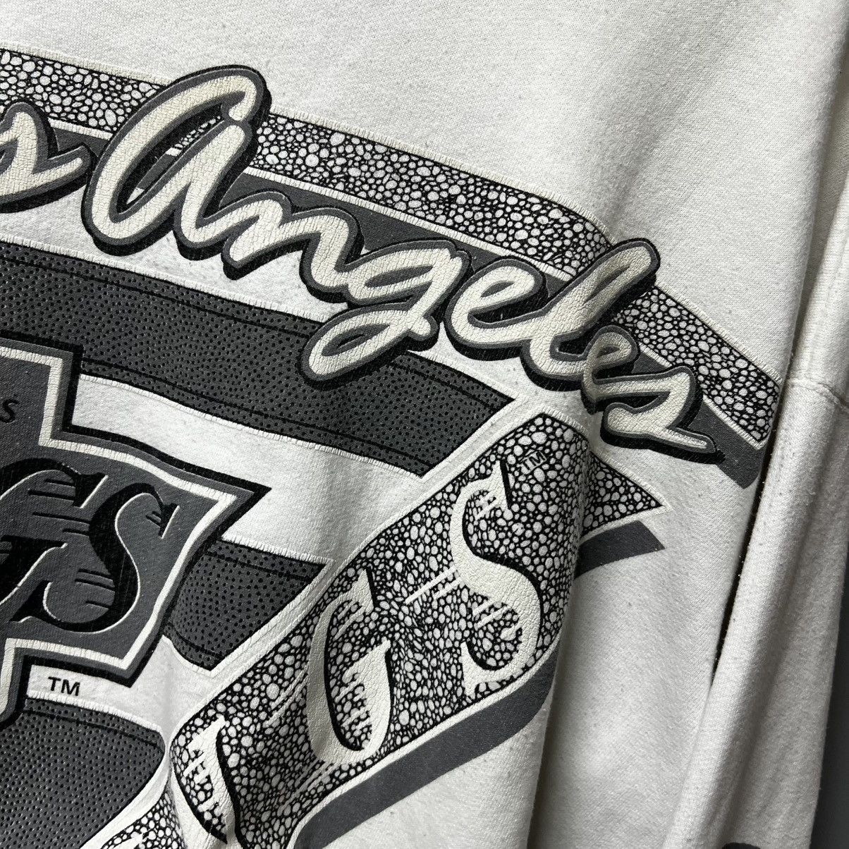 NHL Vintage Los Angeles Kings 1991 Bulletin Sweater Size XL Rare Size US XL / EU 56 / 4 - 24 Thumbnail