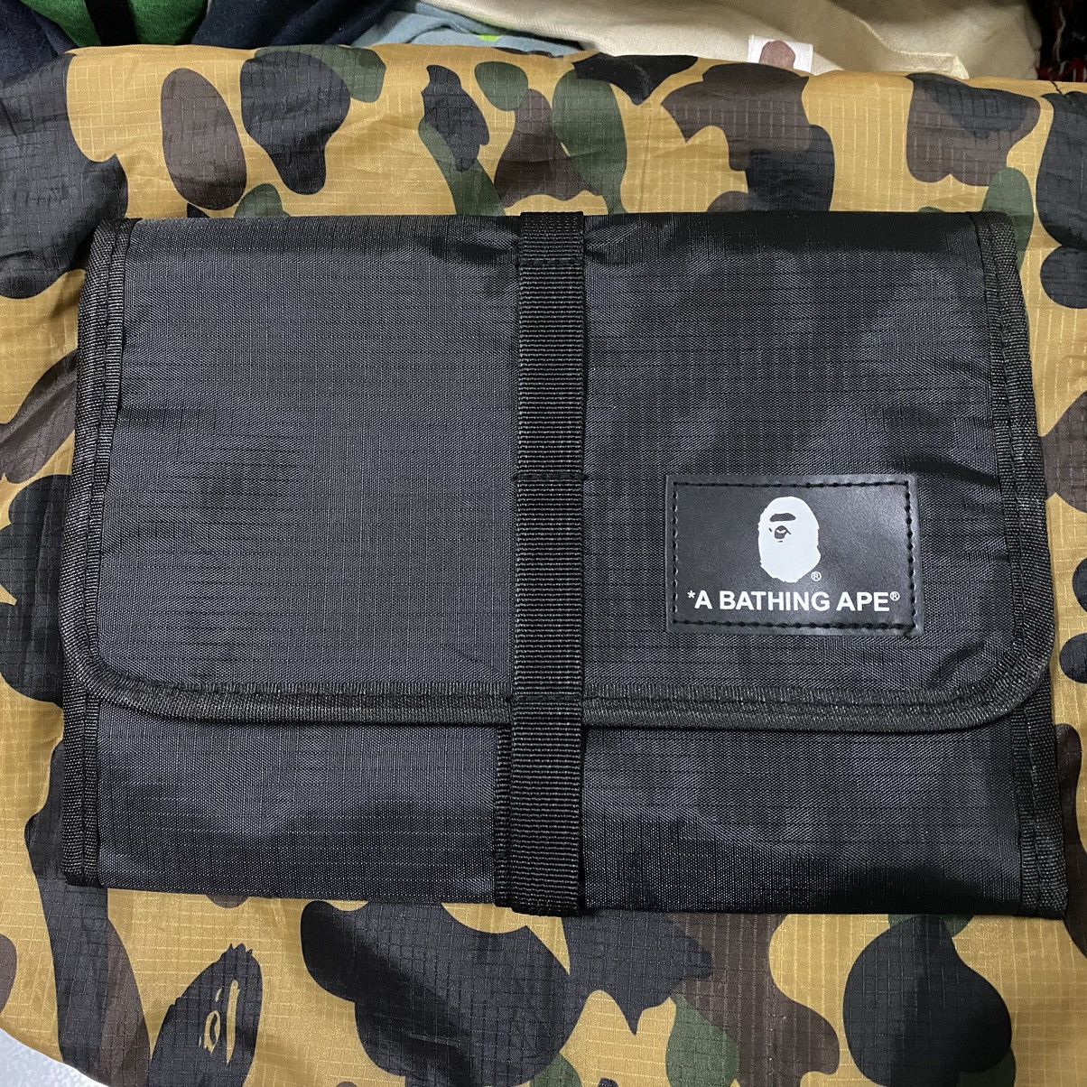 Bape A BATHING APE TRAVEL WASH BAG Size ONE SIZE - 1 Thumbnail