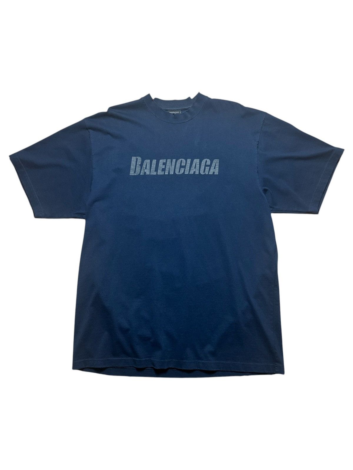 Balenciaga Balenciaga caps Logo distressed oversized shirt XS Size US XS / EU 42 / 0 - 1 Thumbnail