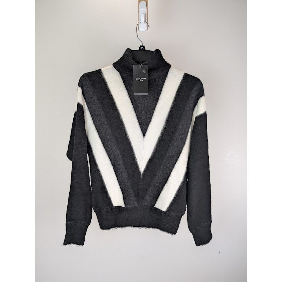 Saint Laurent Paris o1rshd1 555 / Laine Chevron Pull Knitwear in Naturel / Noir Size US M / EU 48-50 / 2 - 1 Thumbnail