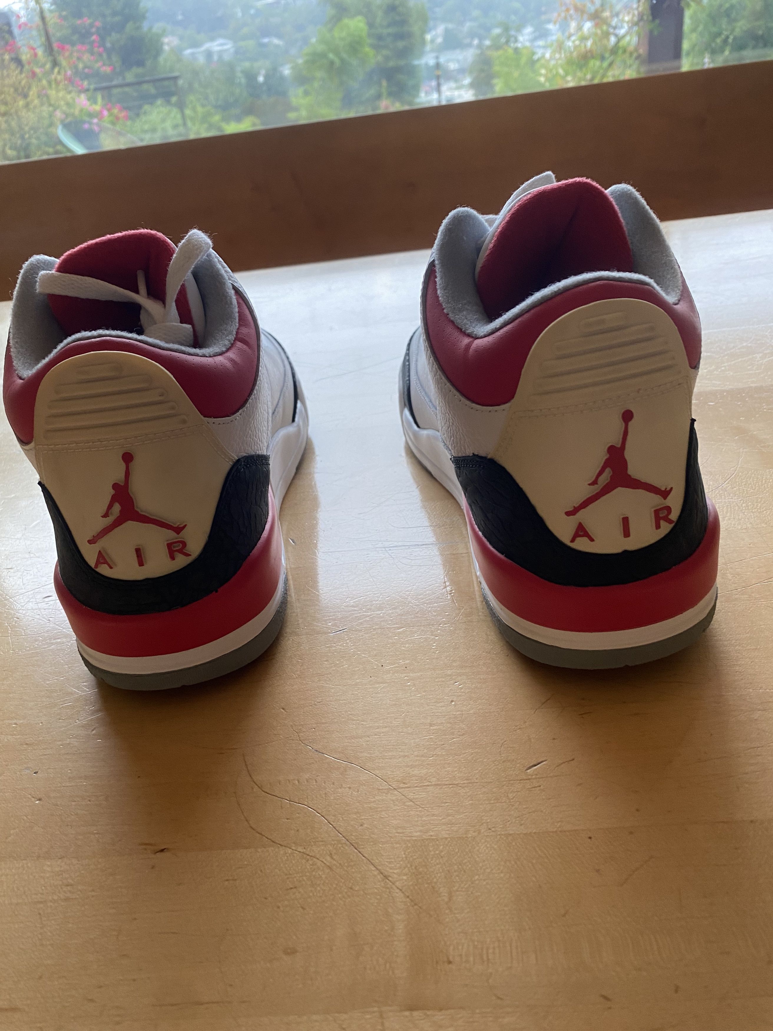 Jordan Brand Air Jordan 3 Retro Fire Red Size US 11.5 / EU 44-45 - 4 Thumbnail
