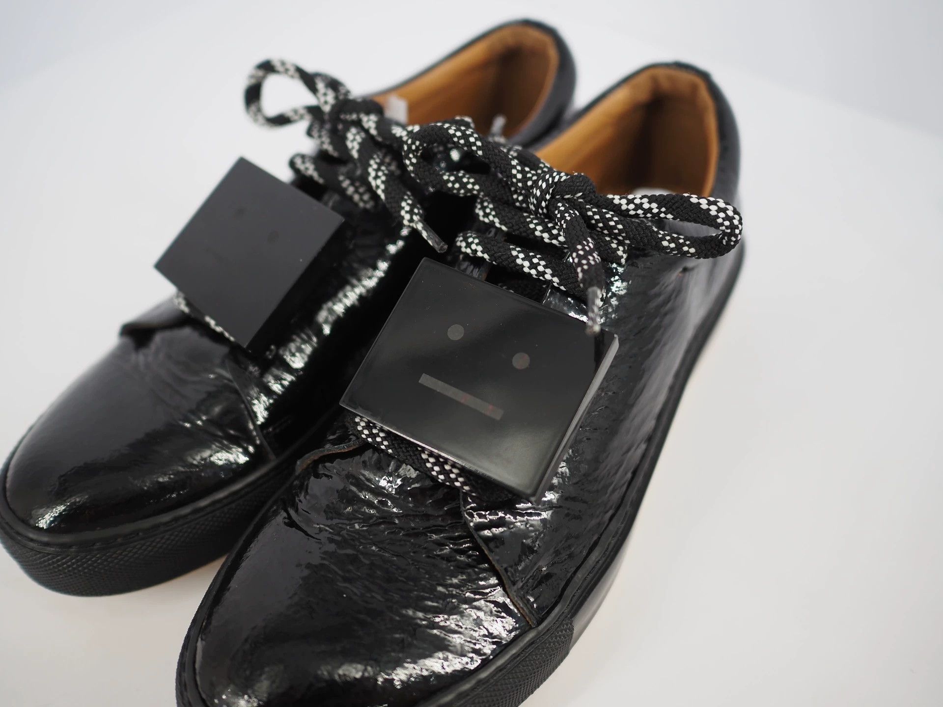 Acne Studios ACNE Black Smiley Face Pleated Patent Leather Low-Top Shoes Size US 6.5 / EU 39-40 - 1 Thumbnail