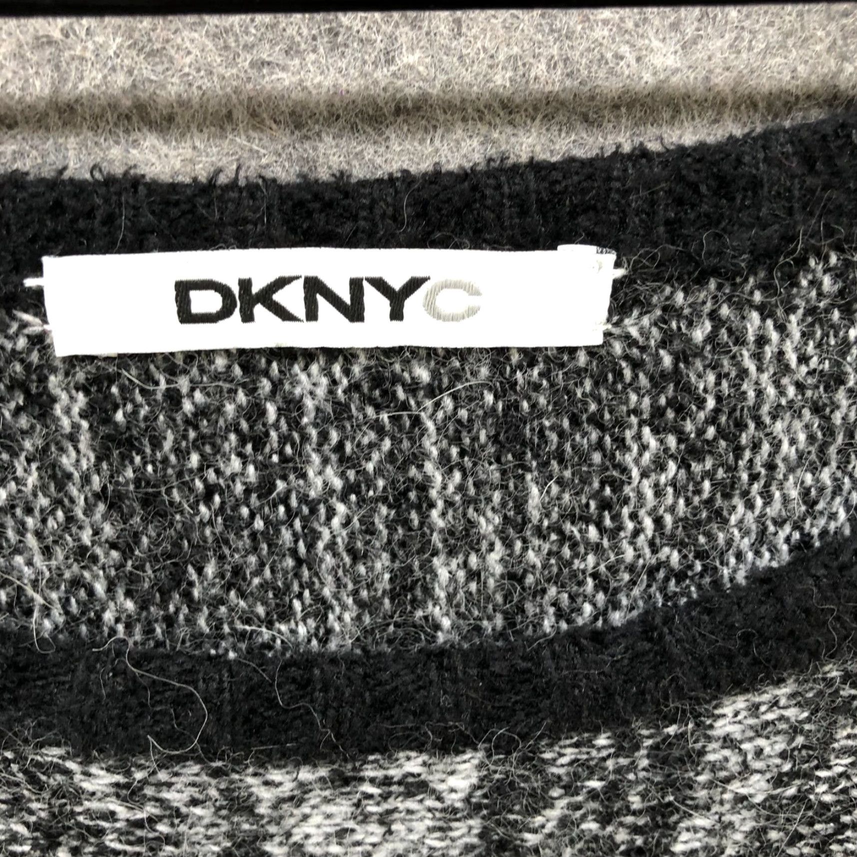 DKNY DKNY Dolman Sleeve Tunic Sweater Womens L Black Gray Striped Angora Blend Size L / US 10 / IT 46 - 7 Thumbnail