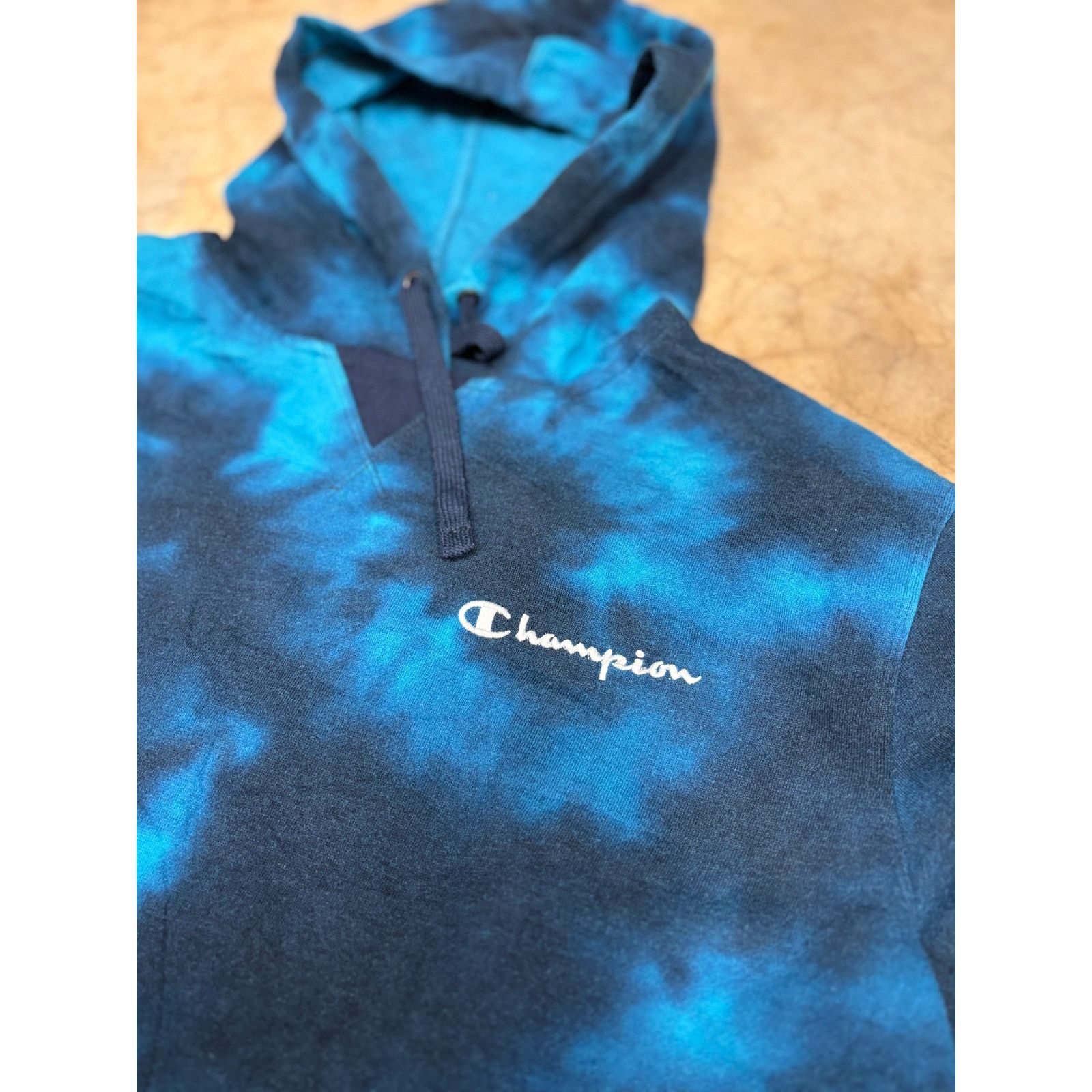 Champion Champion Blue Tie-Dye Hoodie (Modern Streetwear) L Size US L / EU 52-54 / 3 - 5 Thumbnail