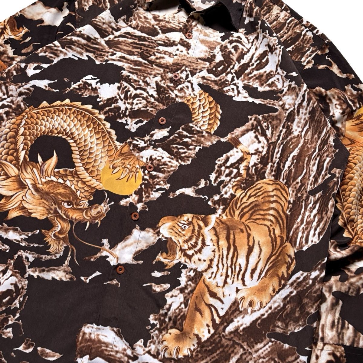 Other Vintage TRUST Japanese Tiger Button Up Shirt Men's Size L Size US L / EU 52-54 / 3 - 2 Thumbnail