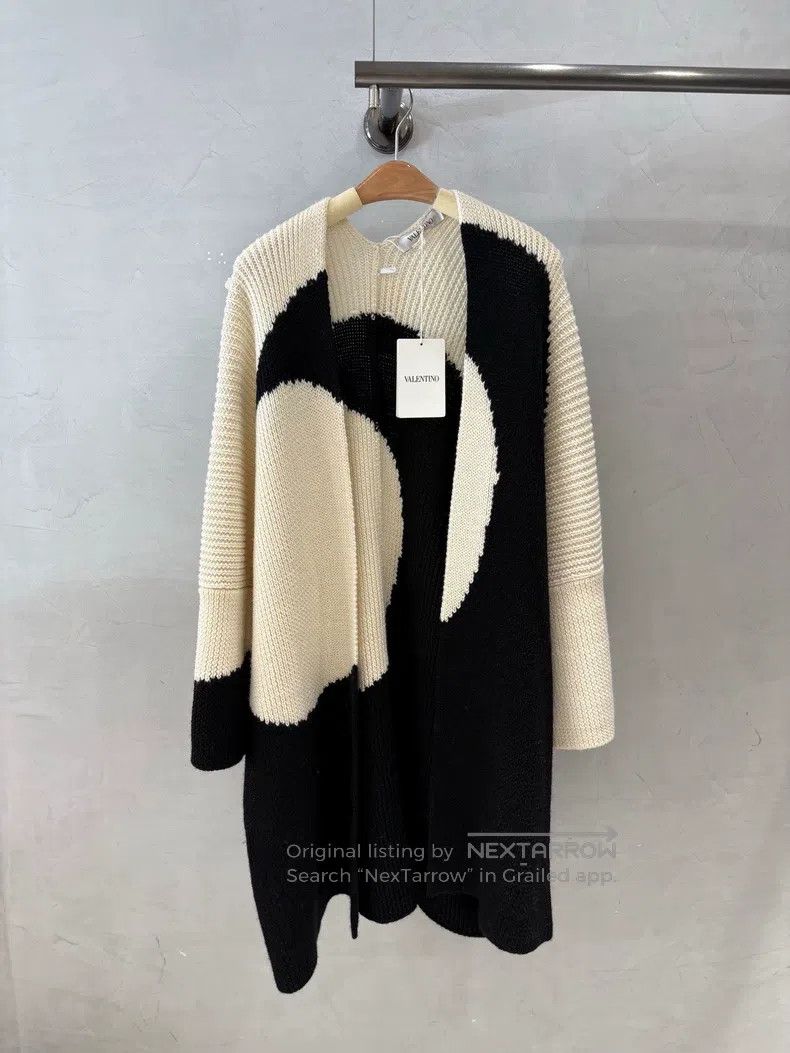 Valentino Valentino Black pendulum color scheme sheep wool knit card Size XXS / US 00 / IT 34 - 1 Thumbnail