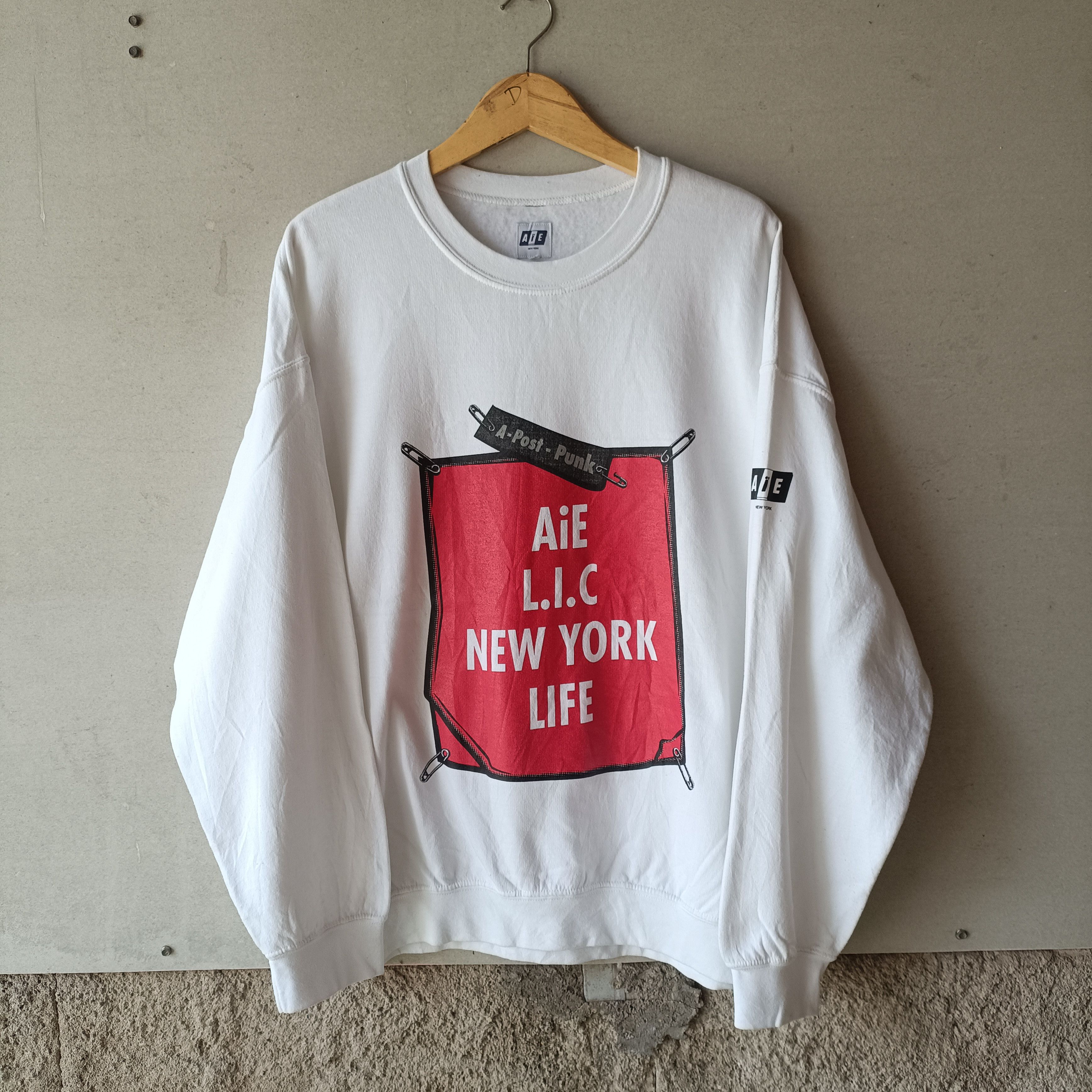 Nepenthes AiE Nepenthes Art In Edication Sweatshirt New York Size US XL / EU 56 / 4 - 1 Thumbnail