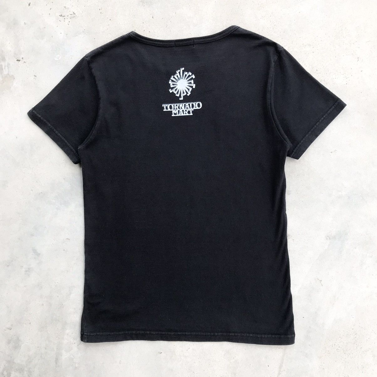 Tornado Mart 2000's Tornado Mart : Ring of Hell Thorn Silhouettes T-Shirt Size US S / EU 44-46 / 1 - 2 Thumbnail