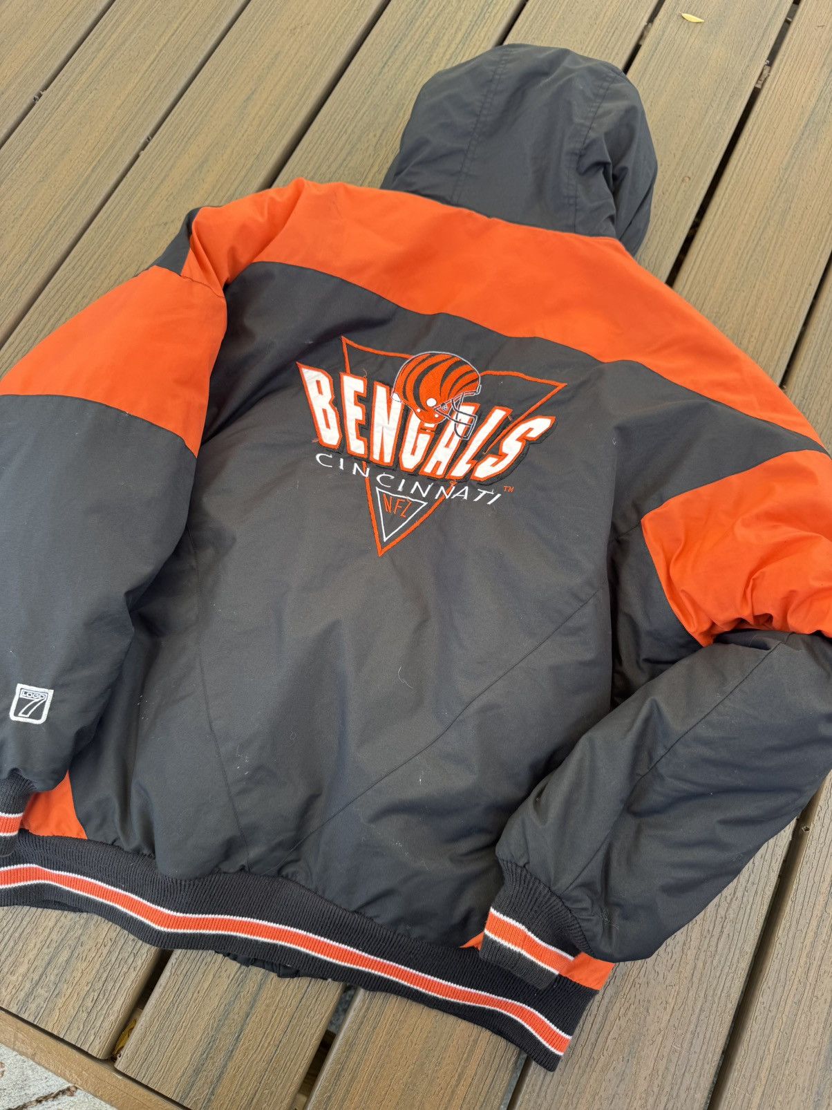 Logo 7 Vintage Logo 7 Cincinnati Bangles NFL Puffer Jacket Orange L Size US L / EU 52-54 / 3 - 4 Thumbnail