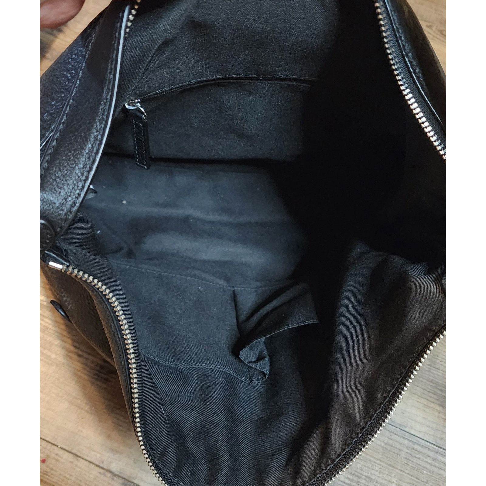 Vince Camuto Vince Camuto Black Soft Leather Purse Bag Zippers Preowned Y Size ONE SIZE - 3 Thumbnail