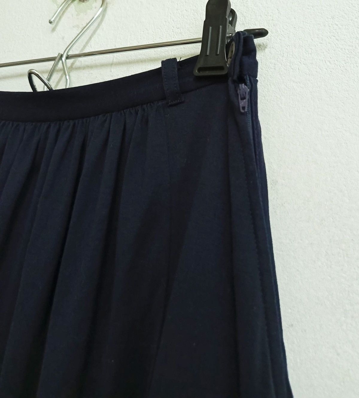 Yohji Yamamoto Vintage Y’s Yohji Yamamoto Pleated Midi Skirt Size 27" / US 4 / IT 40 - 5 Thumbnail