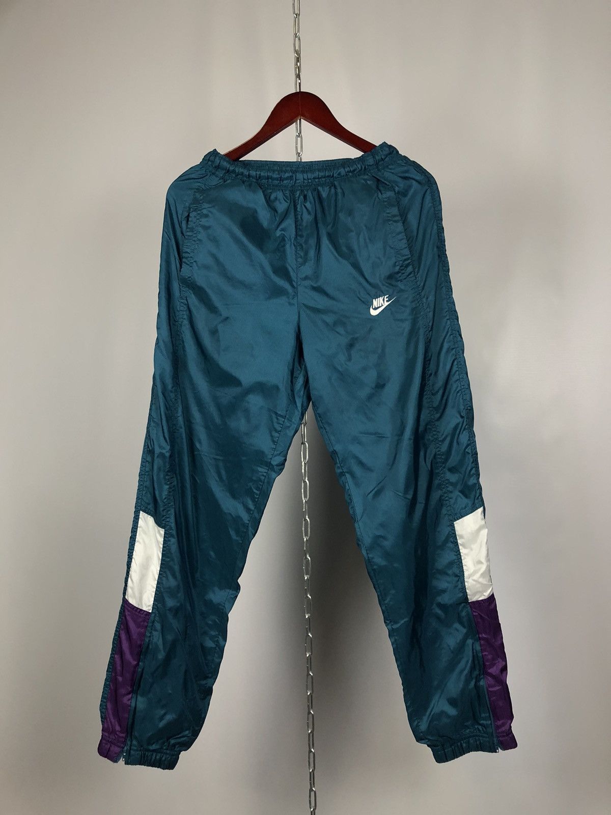 Nike Nike pants nylon vintage 90x 80x size S Size US 30 / EU 46 - 1 Thumbnail