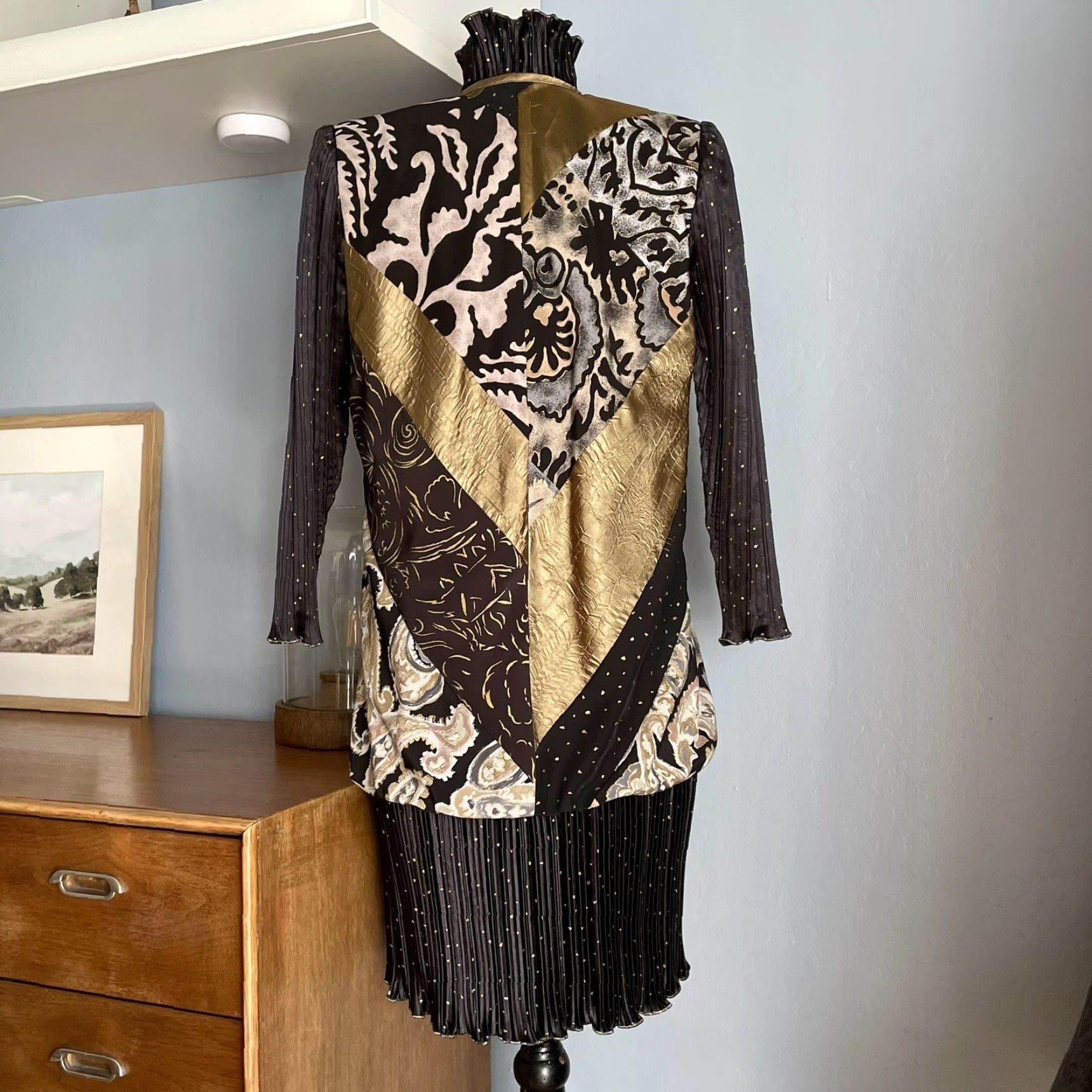Vintage VINTAGE Jeanne Marc Collection Pleated Drop Waist Dress Ruffle Blk Gold XS 4/6 Long Sleeve Women Girls Size 26" / US 2 / IT 38 - 5 Thumbnail