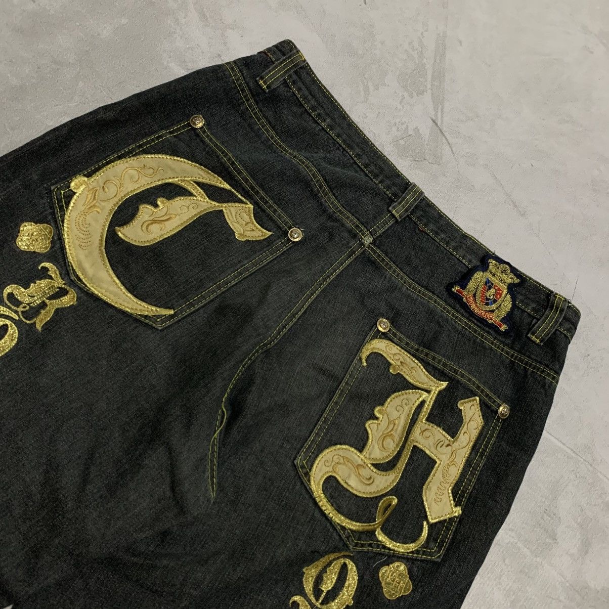 Other Y2K Crown Holder Embroidery Jorts Denim Pants Size US 38 / EU 54 - 3 Thumbnail