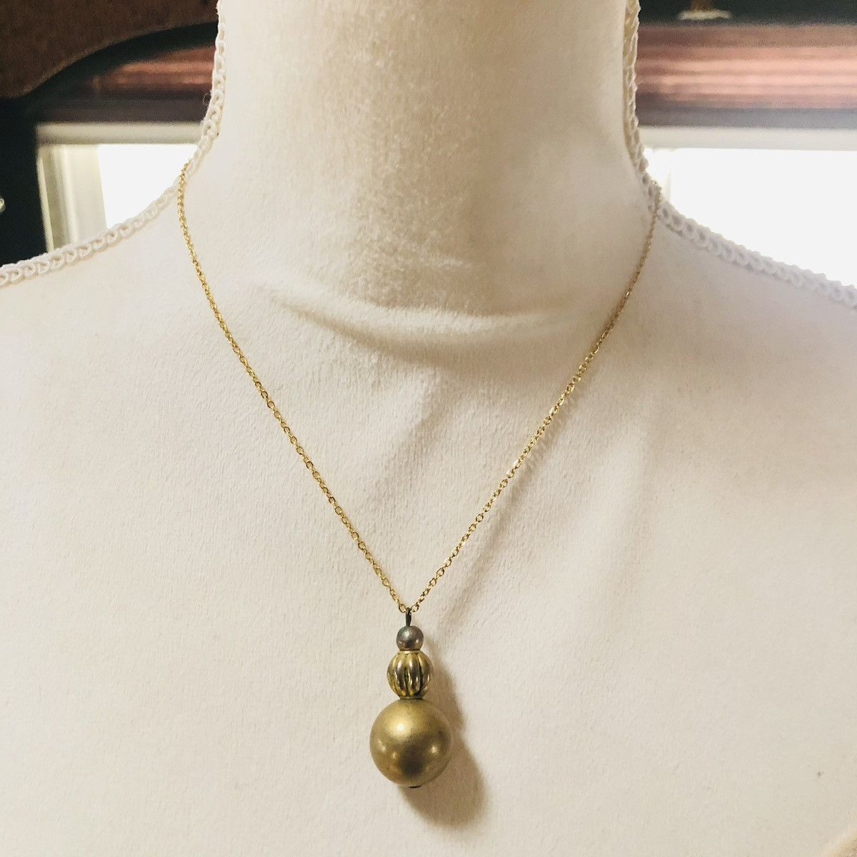 Handmade Handcrafted vintage gold metal ball dangle pendant necklace Size ONE SIZE - 2 Thumbnail