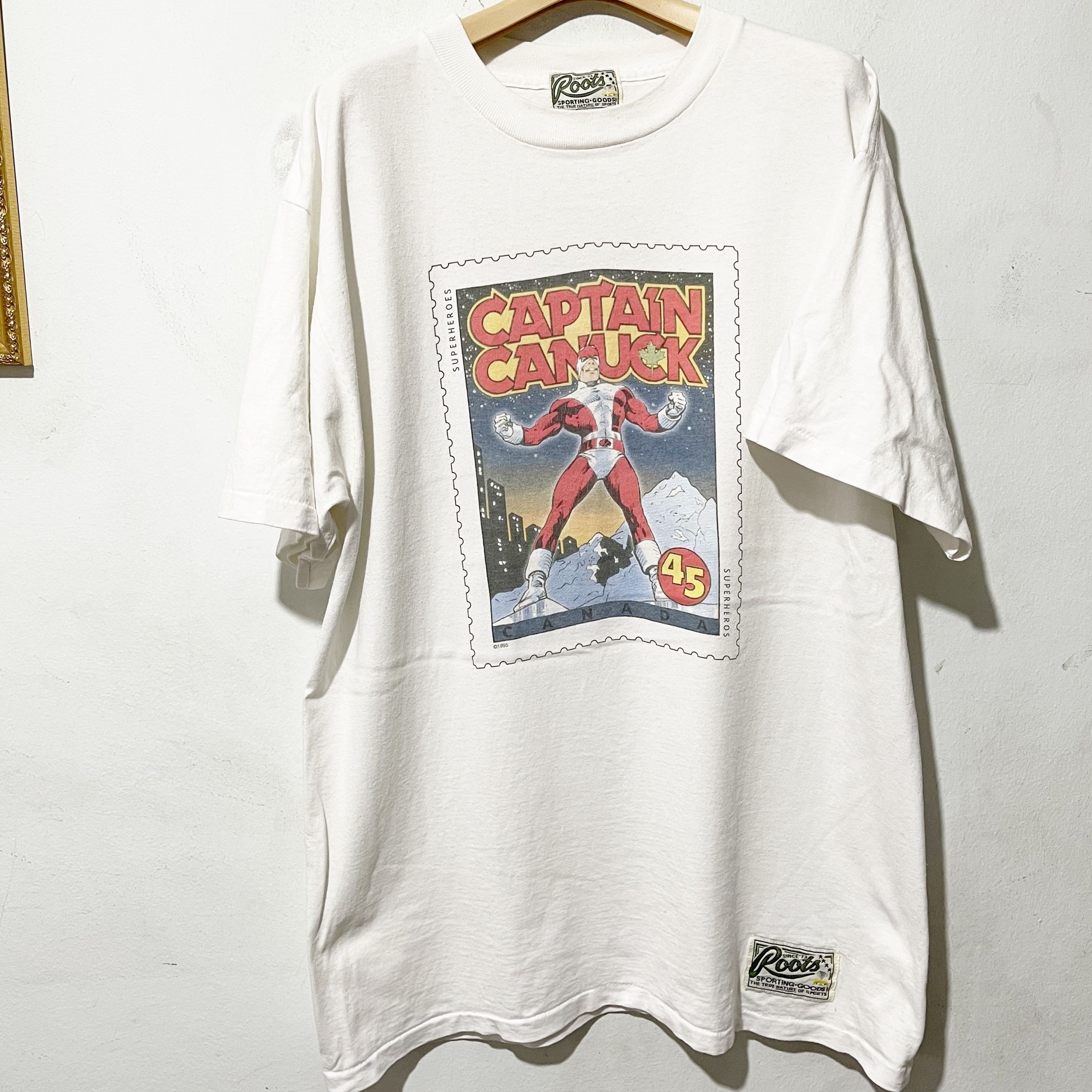 Vintage Vintage 90s Captain Canuck T-Shirt Size US XL / EU 56 / 4 - 1 Thumbnail