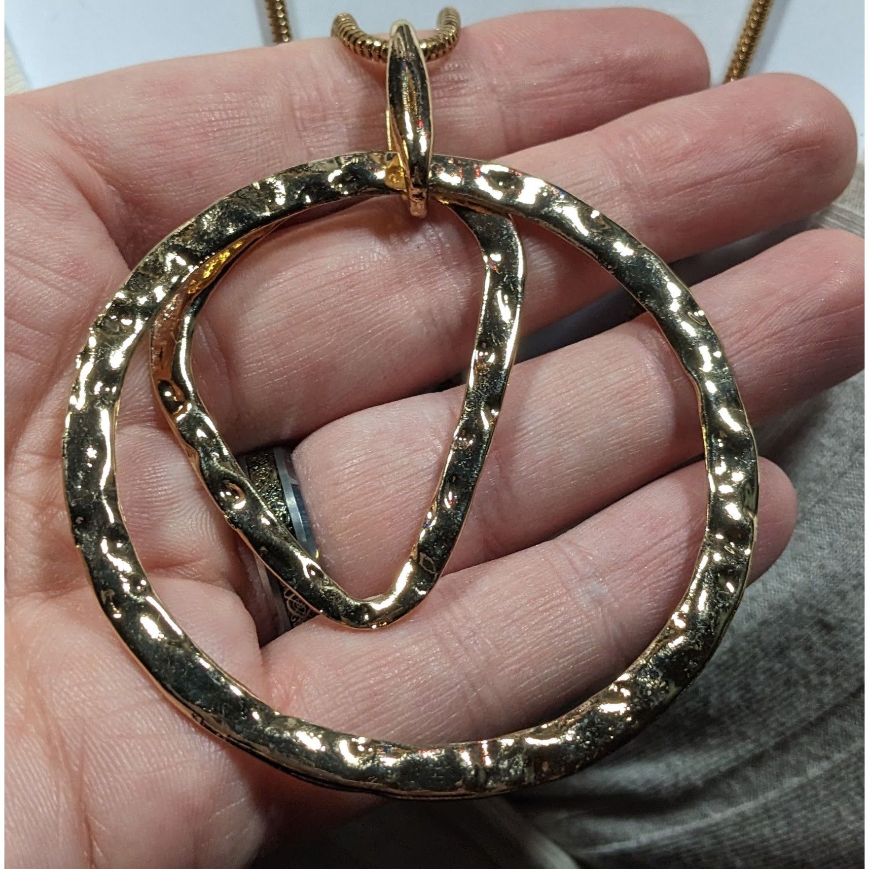 Other Brutalist Hammered Geometric Gold Tone Open Pendant Necklace Size ONE SIZE - 3 Thumbnail