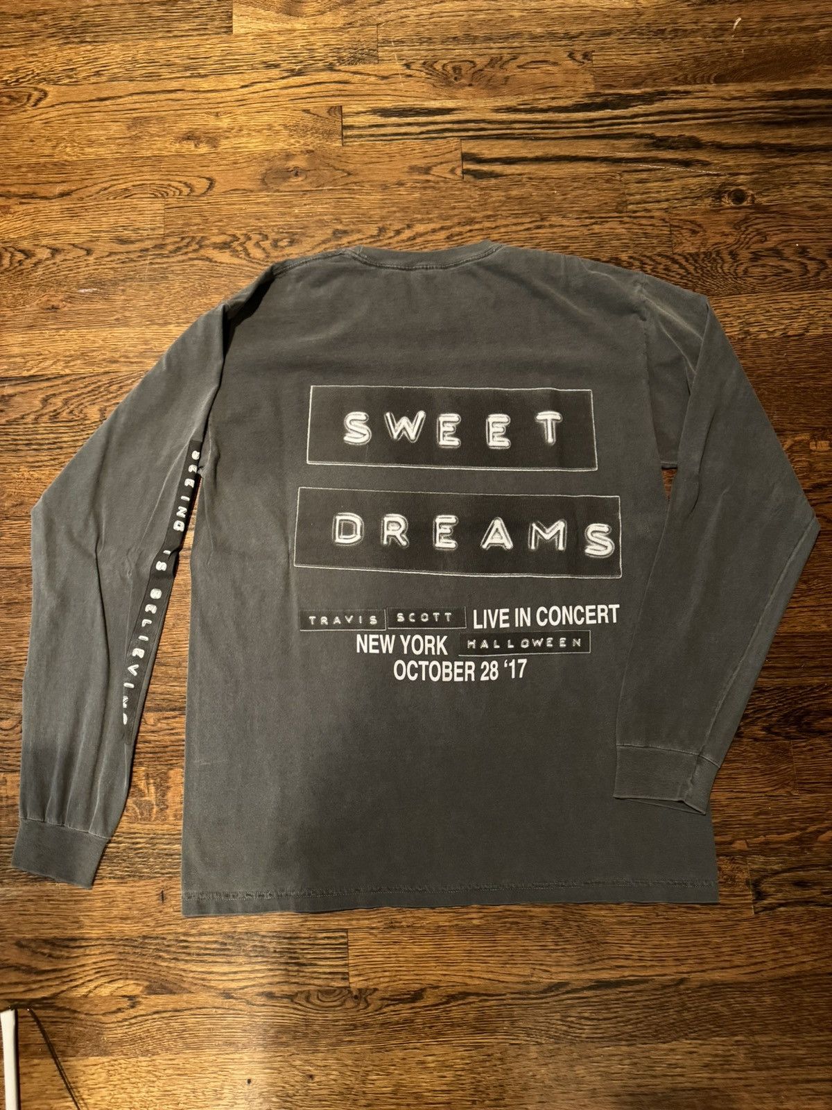 Travis Scott Travis Scott x Texas Chainsaw Massacre 2017 NYC HW Show L/S Size US L / EU 52-54 / 3 - 4 Thumbnail