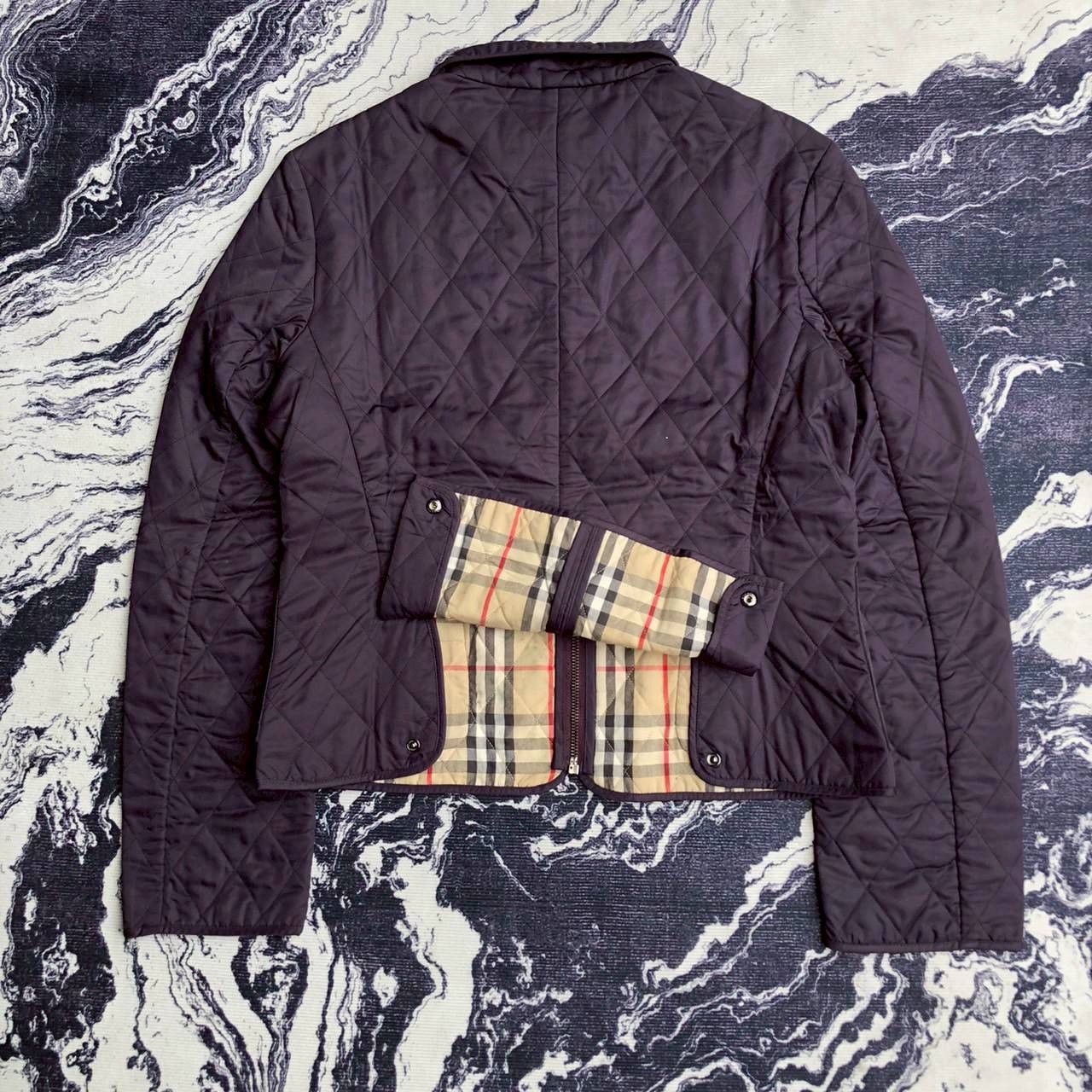 Burberry Vintage Burberry London Nova Check Quilted Jacket Size M / US 6-8 / IT 42-44 - 4 Thumbnail