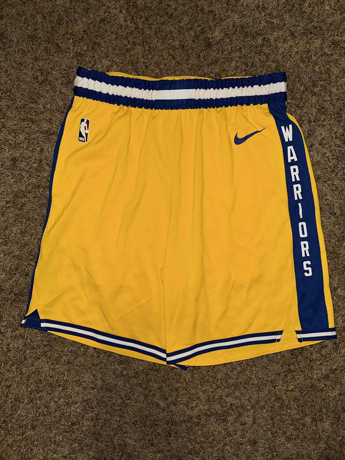 Nike Nike Men's Golden State Warriors Gold Hardwood Classics Swingman Shorts Sample Size US 34 / EU 50 - 1 Thumbnail