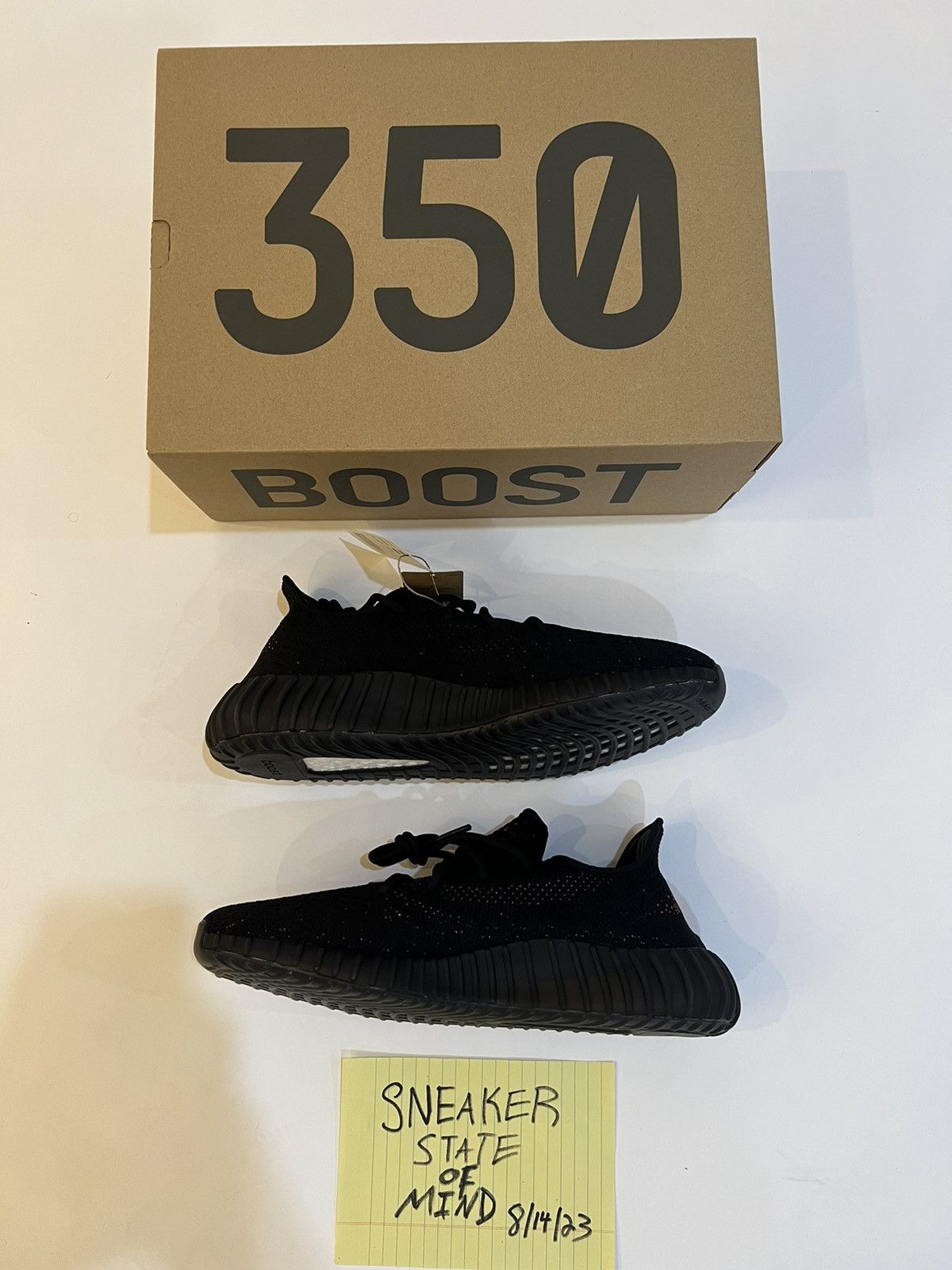 Adidas × Kanye West BRAND NEW ADIDAS YEEZY BOOST 350 V2 CORE BLACK RED SIZE 12.5 Size US 12.5 / EU 45-46 - 3 Thumbnail