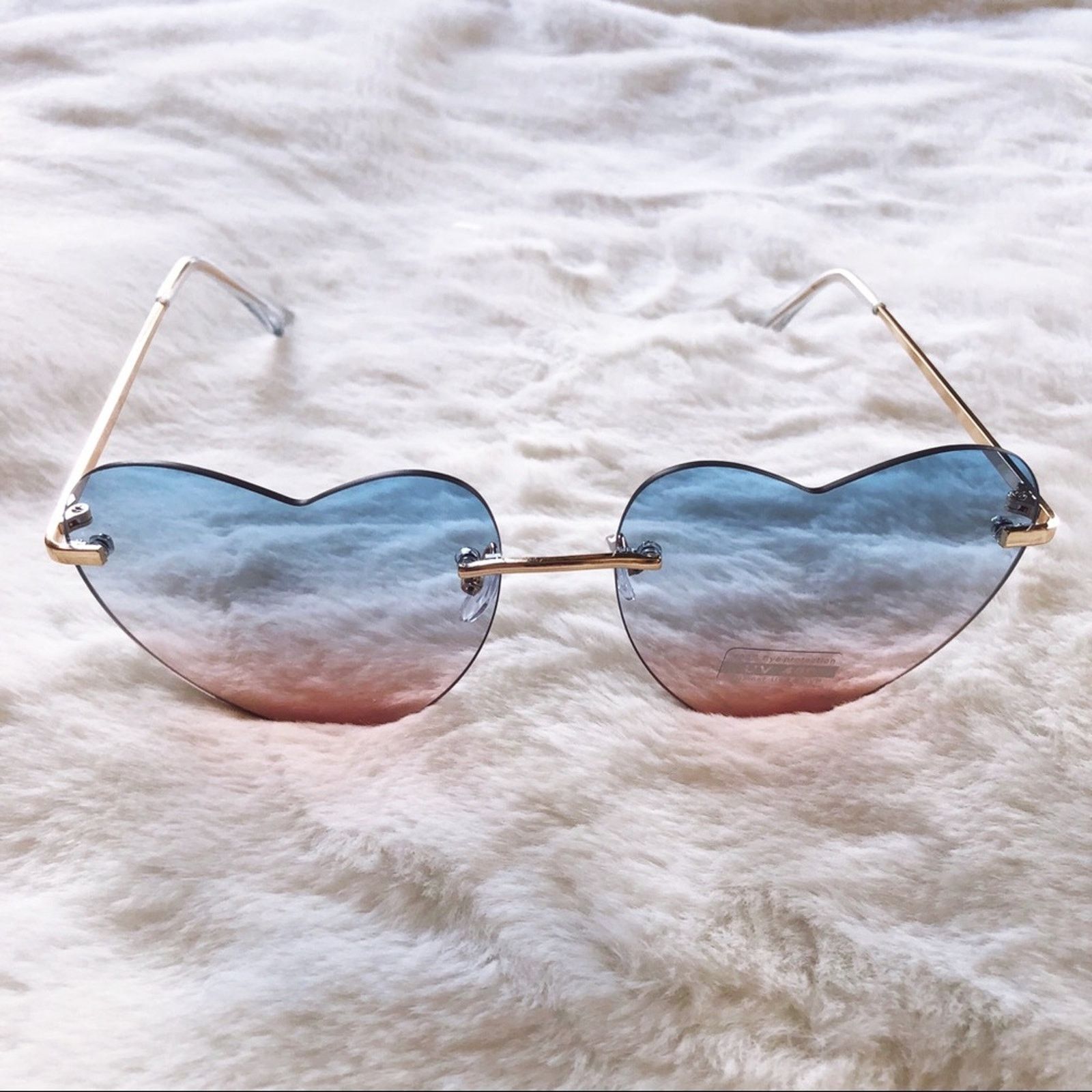 Other Miley Blue & Pink Gradient Heart Sunglasses Size ONE SIZE - 7 Thumbnail