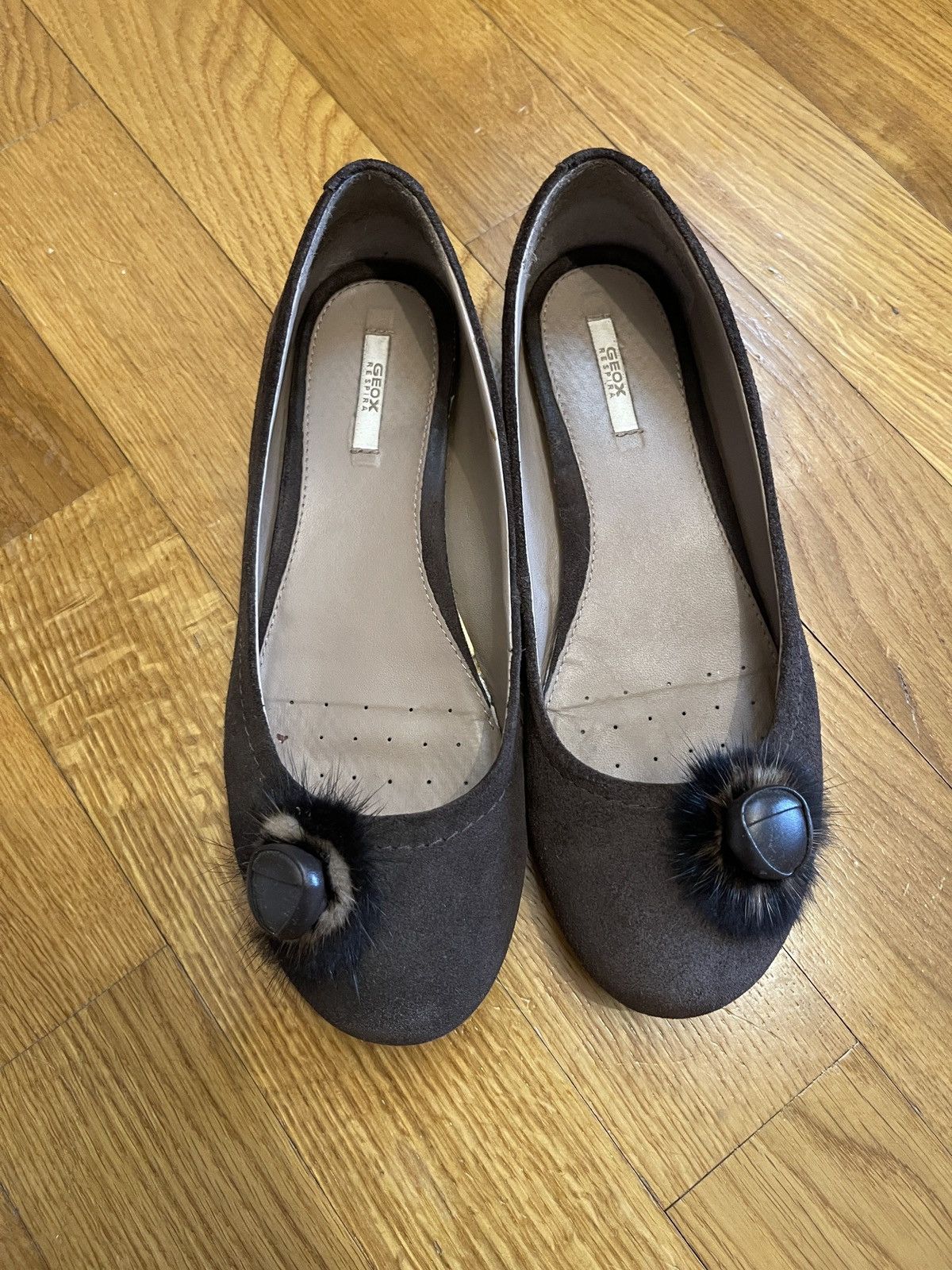Geox Geox suede flats Size US 6 / IT 36 - 1 Thumbnail