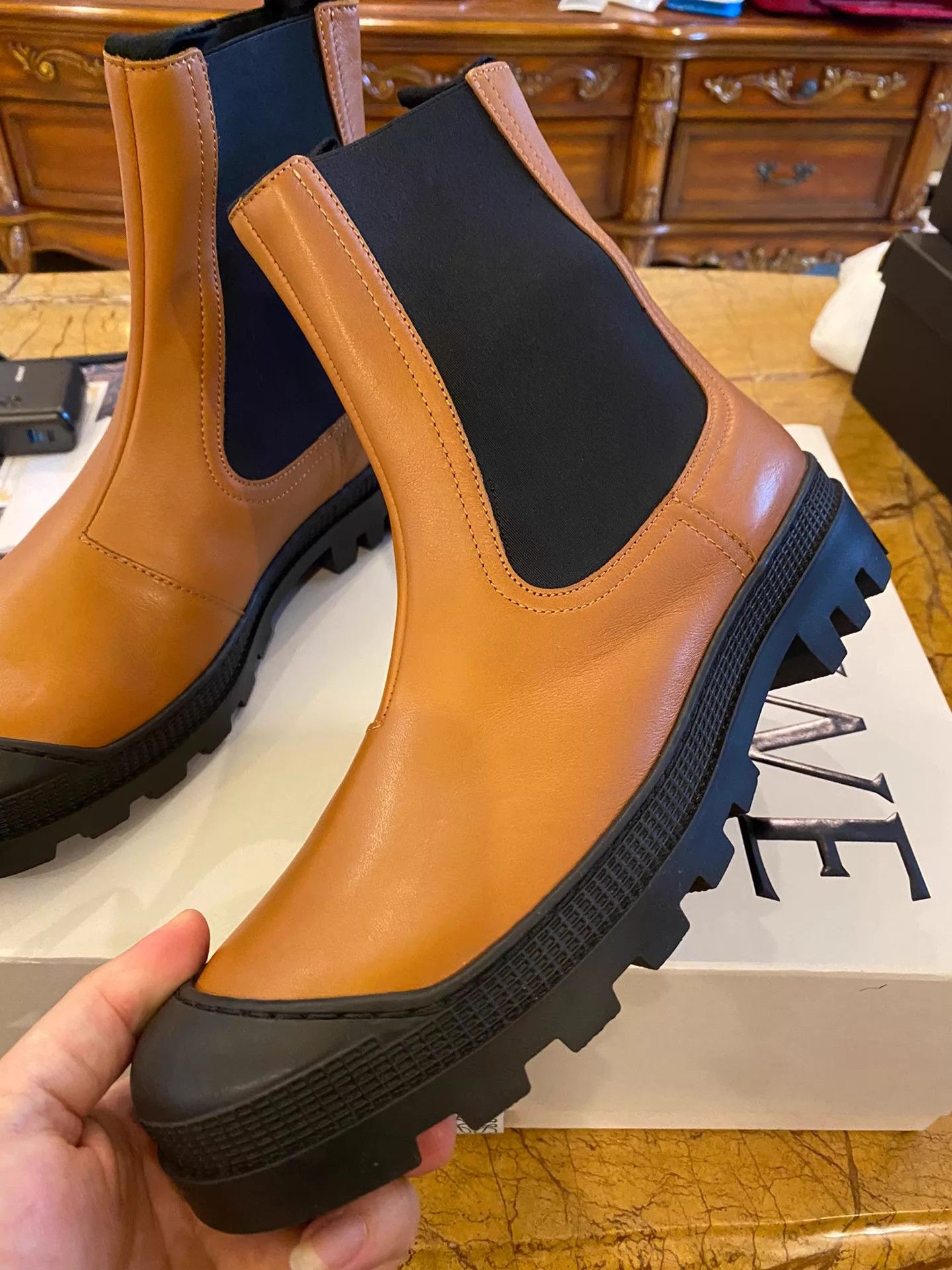 Loewe Loewe Chelsea Boots 41 Made in Italy New Authentic Size US 8 / EU 41 - 1 Thumbnail