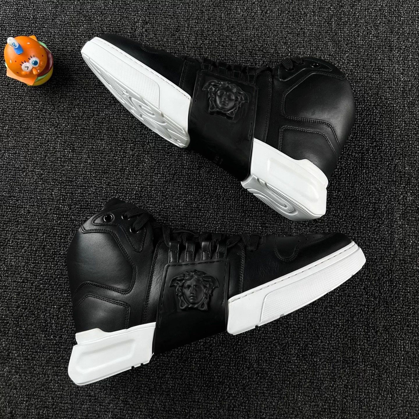 Versace Versace Black High Top Sneakers 42 Size US 9 / EU 42 - 4 Thumbnail