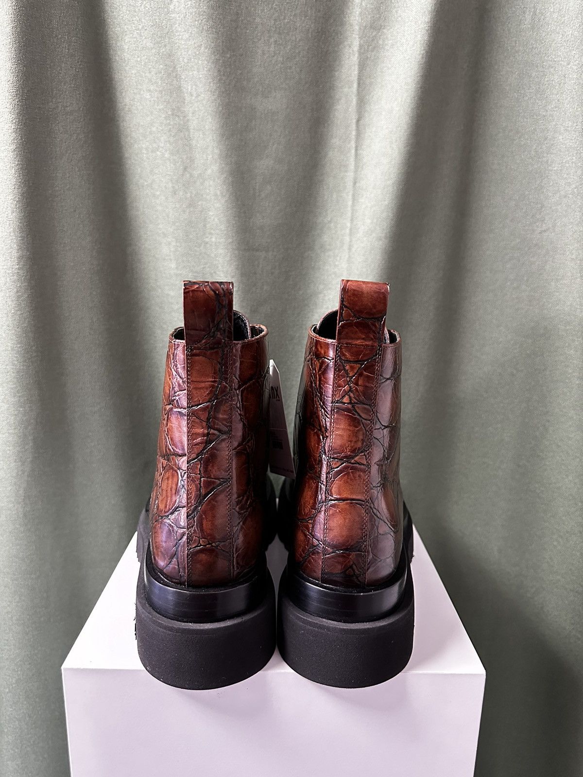 Bottega Veneta BOTTEGA VENETA CROCODILE MOTIF LUG ANKLE BOOTS Size US 7 / EU 40 - 10 Thumbnail