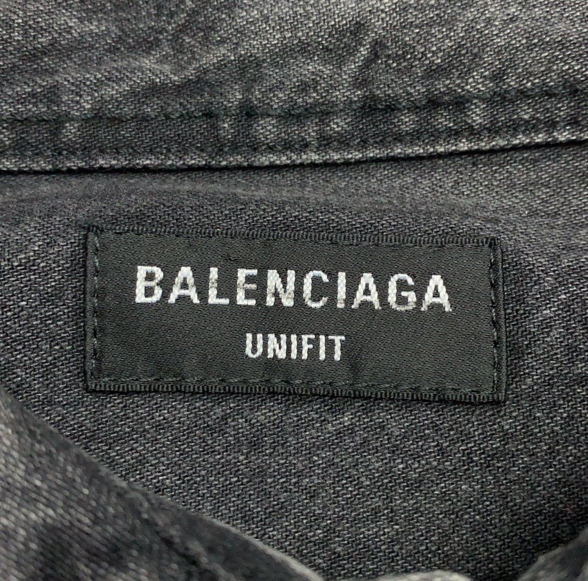 Balenciaga Balenciaga SS21 Ripped Denim Shirt Size US XS / EU 42 / 0 - 3 Thumbnail
