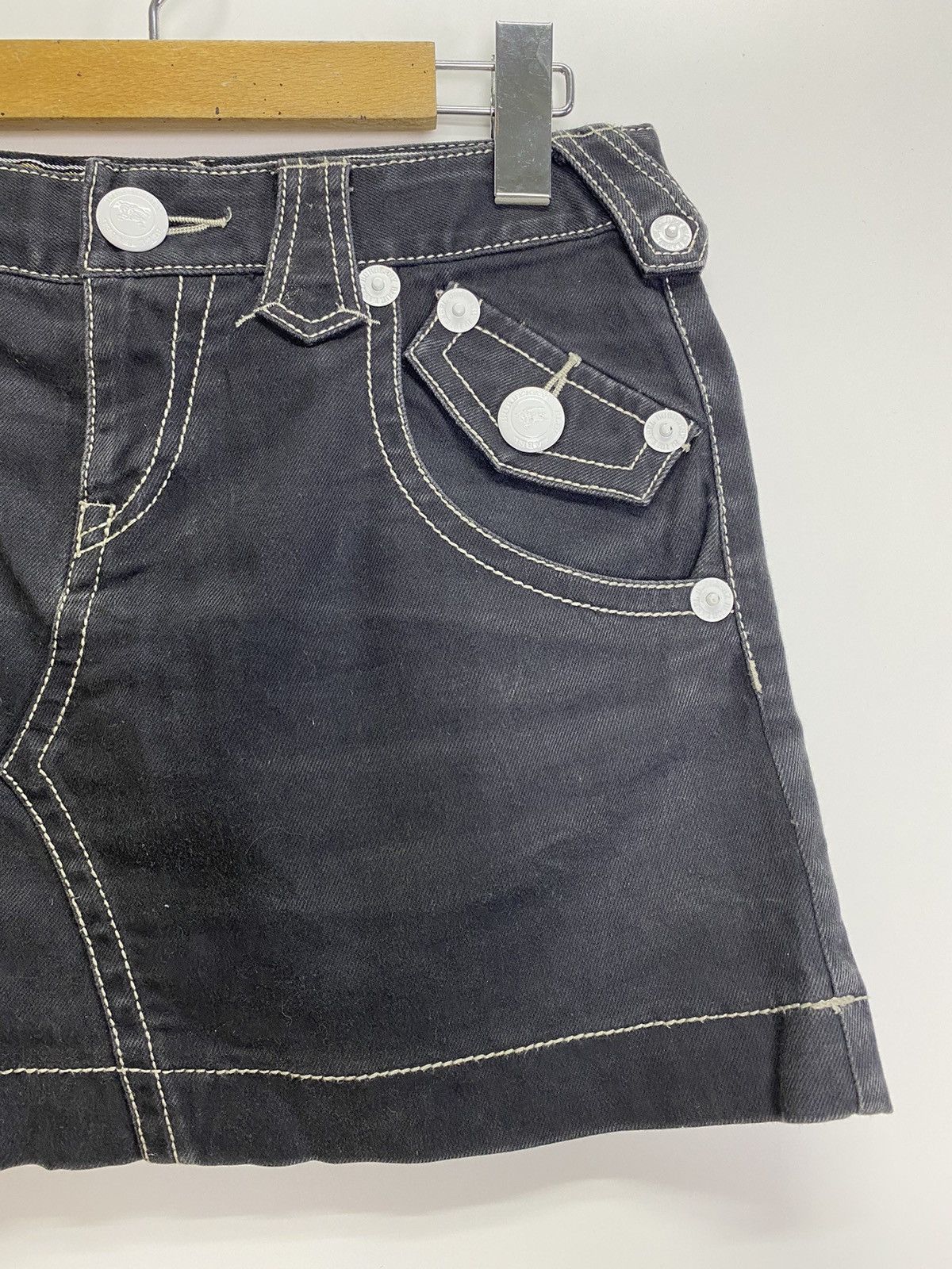 Burberry Burberry blue label mini skirts denim Size 30" / US 8 / IT 44 - 4 Thumbnail