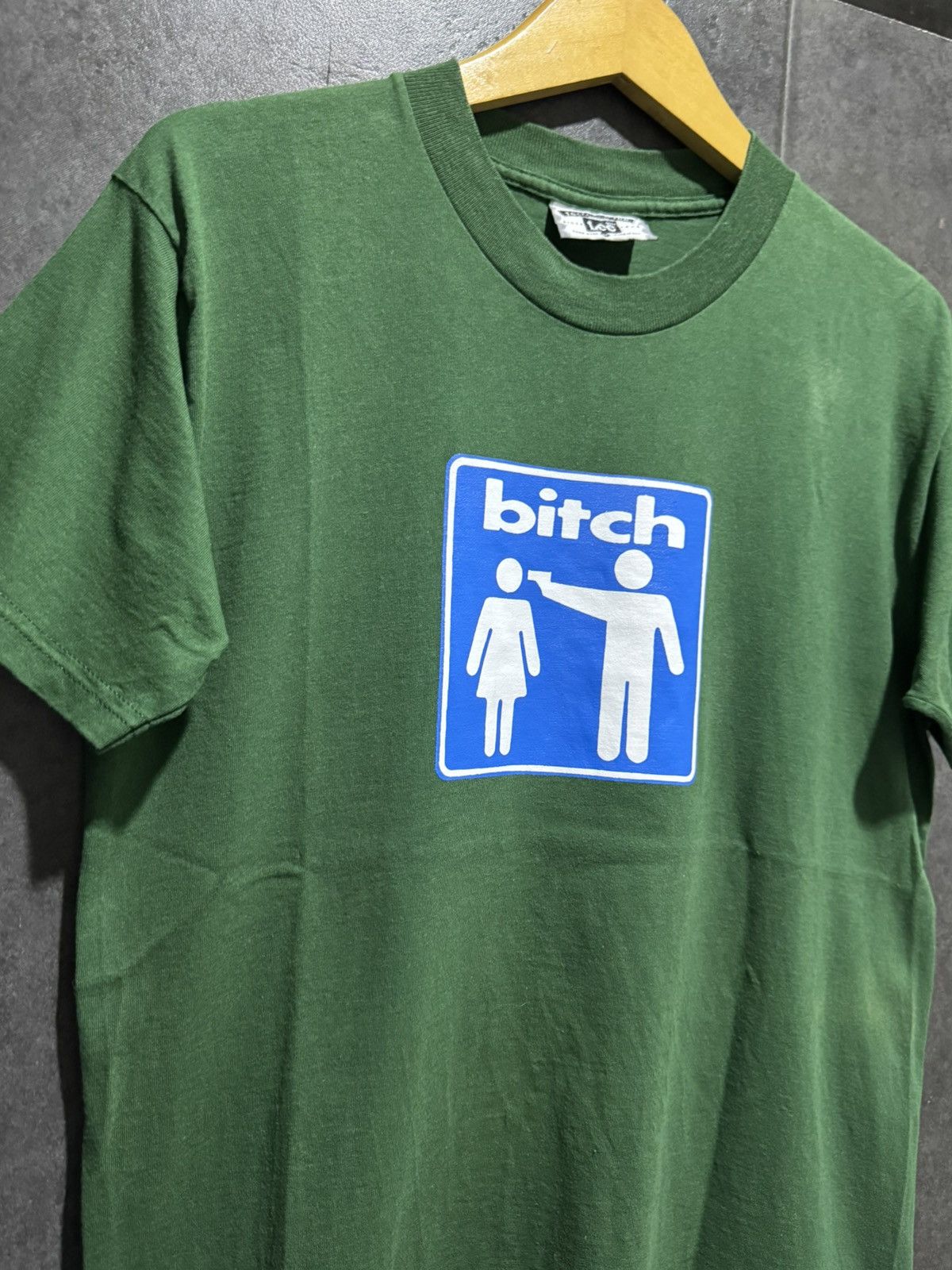 Other Vintage 90s Bitch Skateboard OG logo Tshirt Size US M / EU 48-50 / 2 - 2 Thumbnail