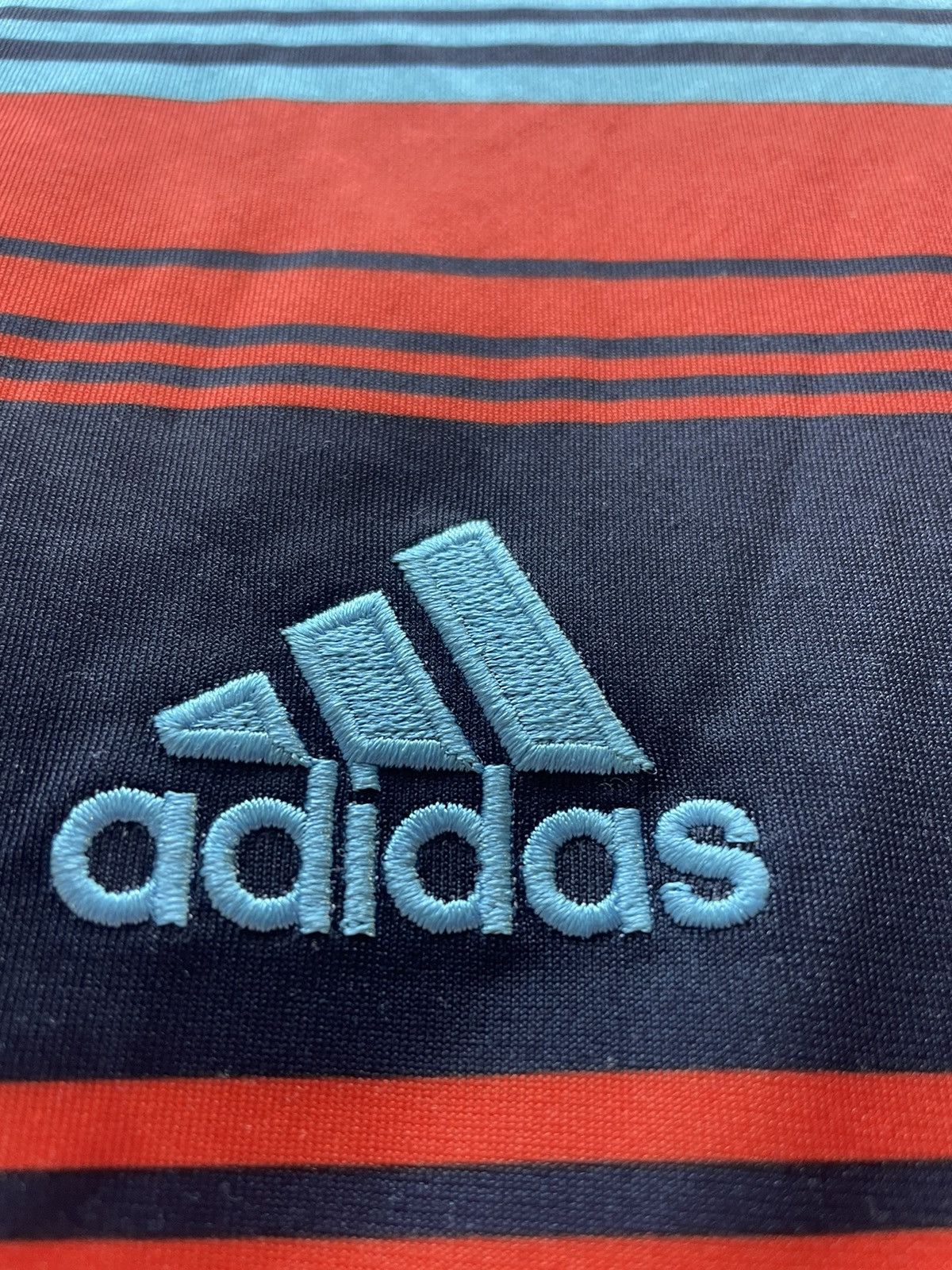 Adidas × Vintage Olympique Marseille Third football shirt 2011 Soccer Jersey Size US M / EU 48-50 / 2 - 5 Thumbnail
