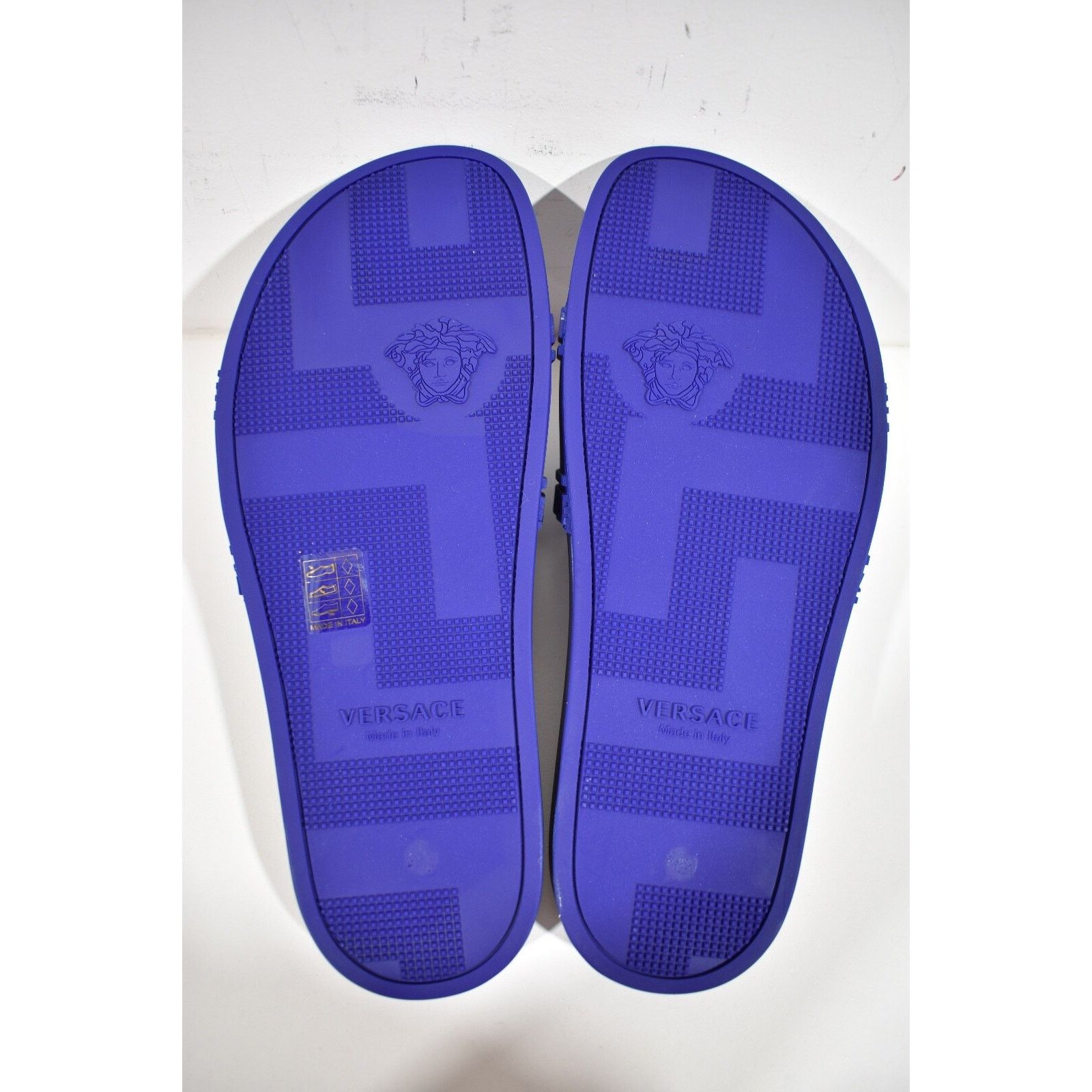 Versace Versace Medusa Palazzo Blue Pool Sandal Flip Flop Flat 42 9 Size US 9 / EU 42 - 12 Thumbnail
