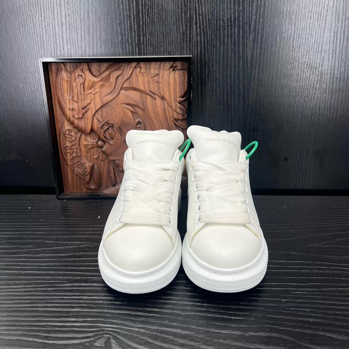 Alexander McQueen Alexander McQueen white pink croc women's 34.5 99new Size US 4 / IT 34 - 4 Thumbnail