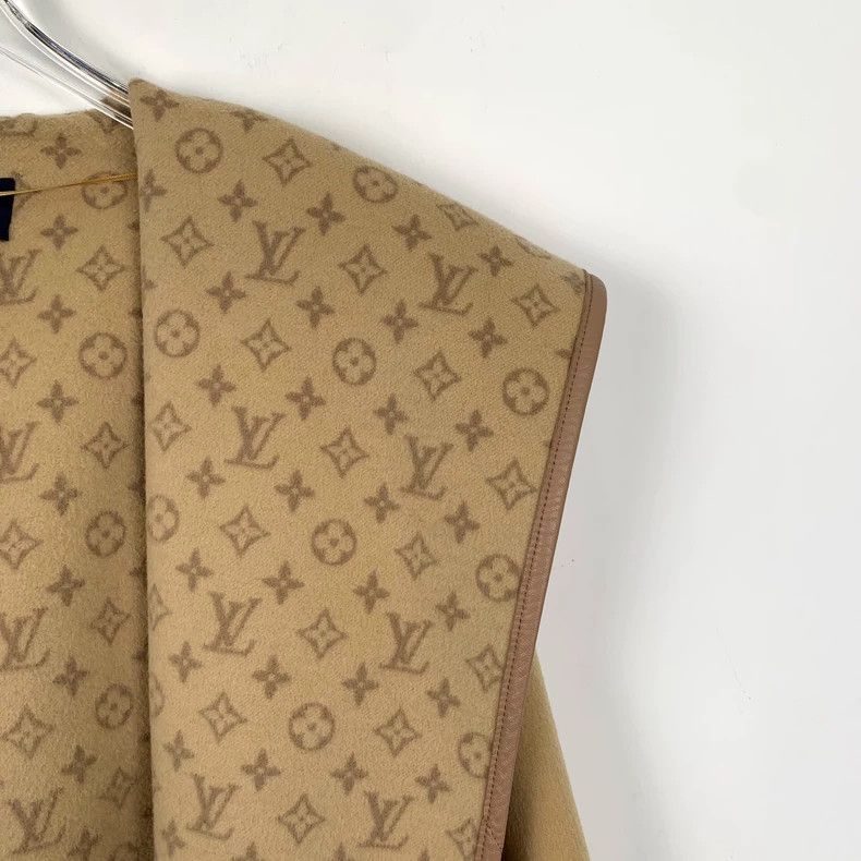 Louis Vuitton Louis Vuitton 22 brown logo full print wool hooded belt co Size XXS / US 00 / IT 34 - 3 Thumbnail