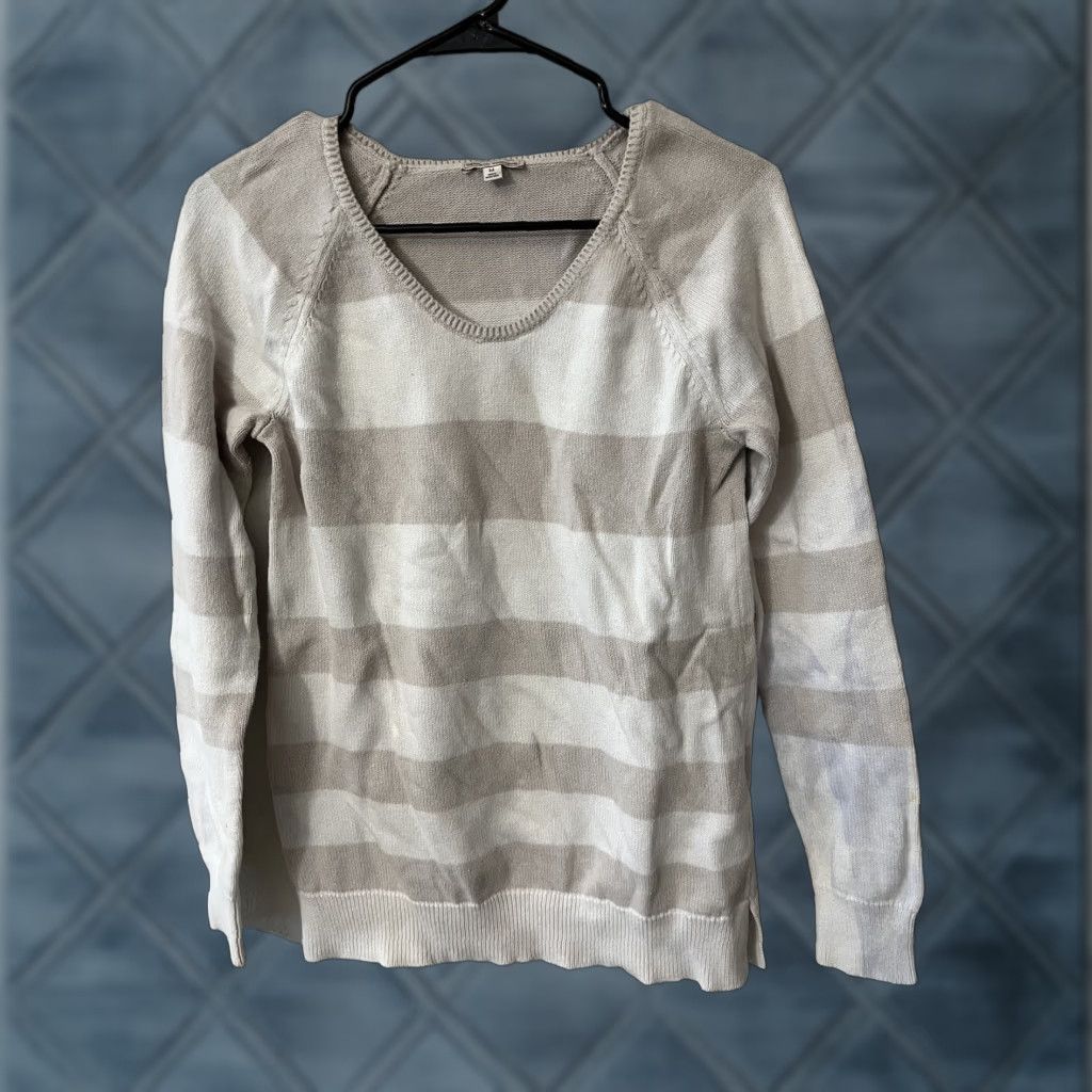 Gap VINTAGE GAP Maternity Beige White Wide Striped V-Neck Sweater Adult M Pullover Cotton Beige Womens Size M / US 6-8 / IT 42-44 - 1 Thumbnail
