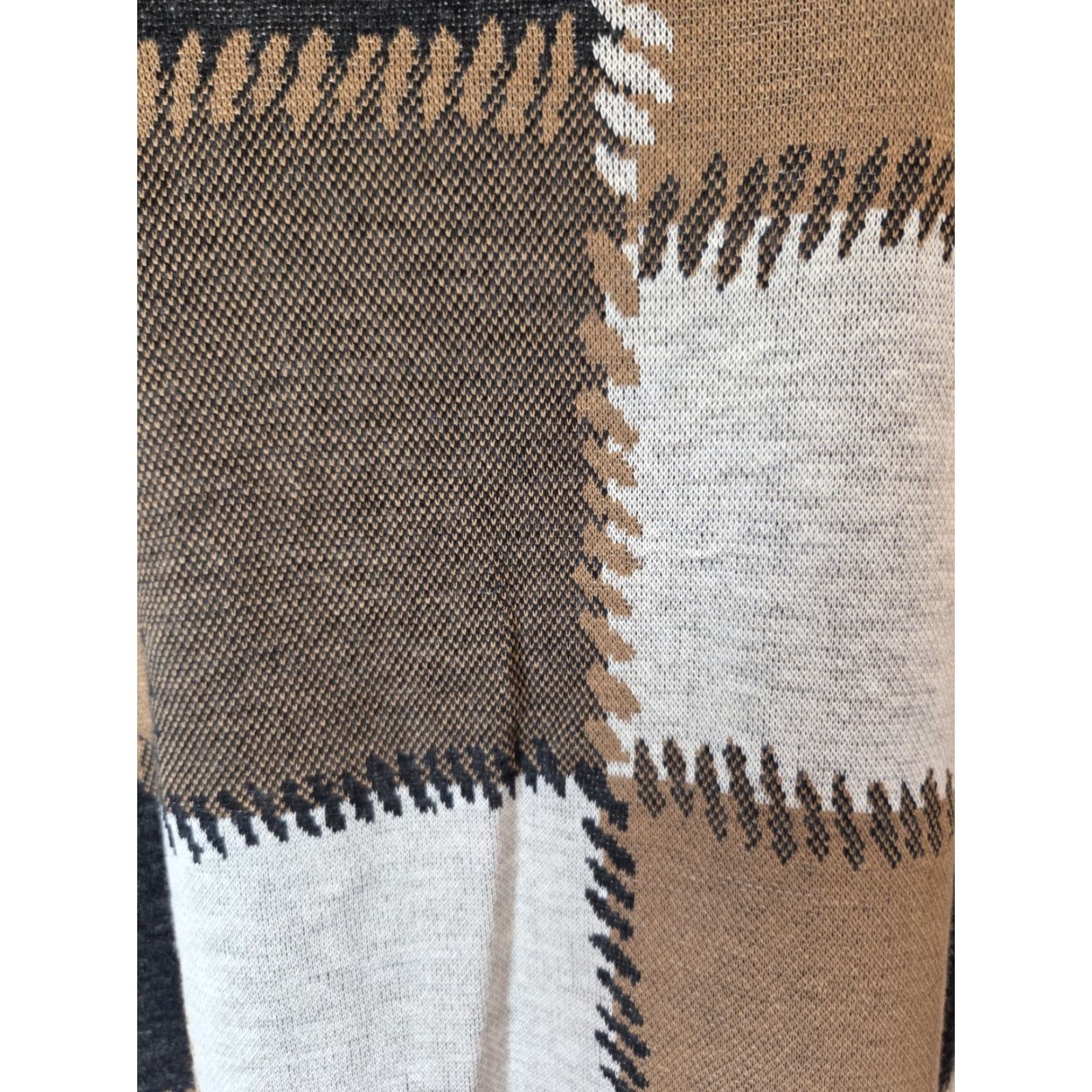 Vintage VINTAGE Cathy Daniels Patchwork Knit Turtleneck Sweater Size S Women Brown White Gray 90s Shoulder Pads Pullover Knit Casual Womens Size S / US 4 / IT 40 - 3 Thumbnail