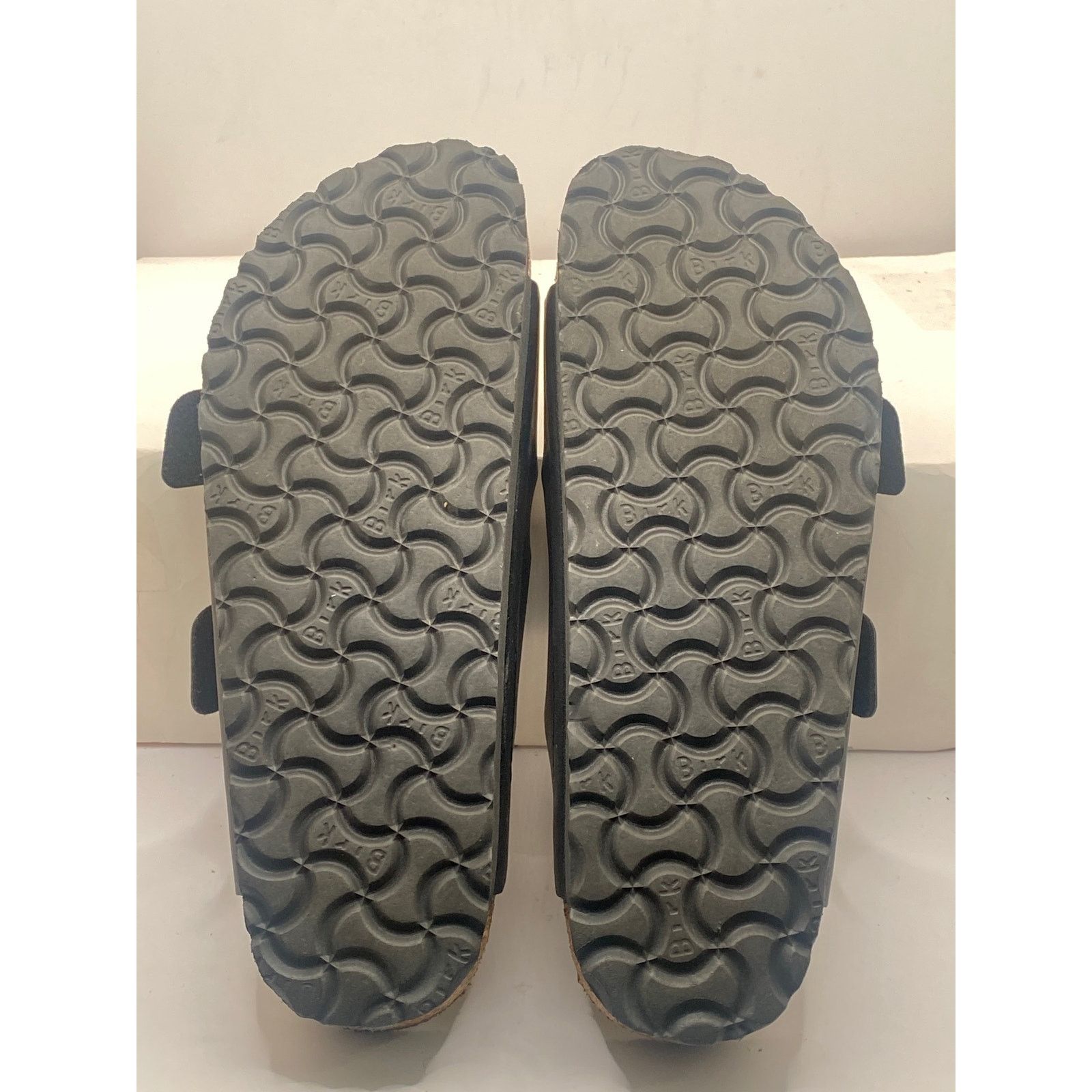 Birkenstock Birkenstock Arizona Birko-Flor Slide Sandal EU 39/US 8.5 Size US 8.5 / IT 38.5 - 7 Thumbnail
