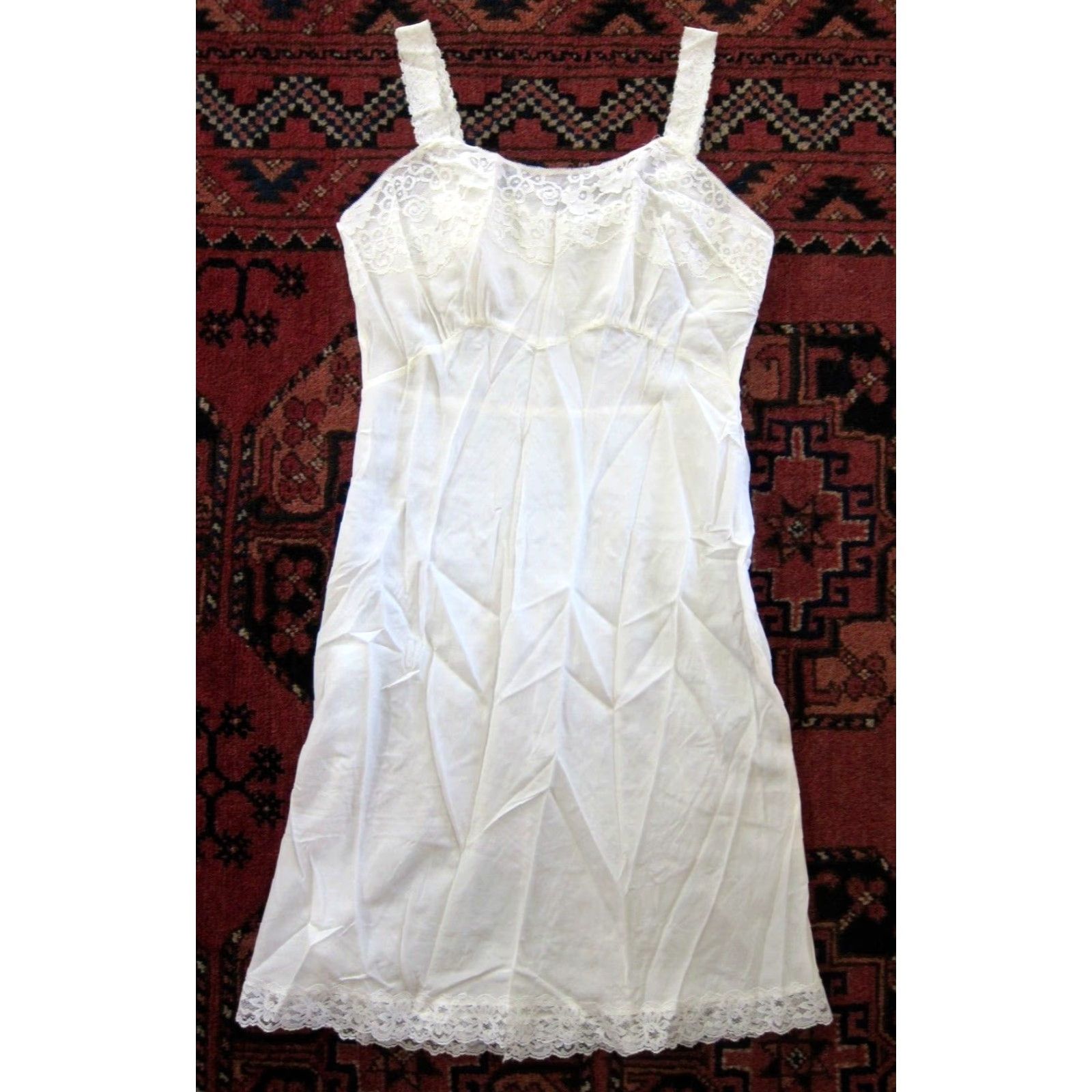 Vintage VINTAGE Lady Lynne Ivory Lace Spaghetti Strap Long Slip Nightgown Dress Medium Size M / US 6-8 / IT 42-44 - 2 Thumbnail