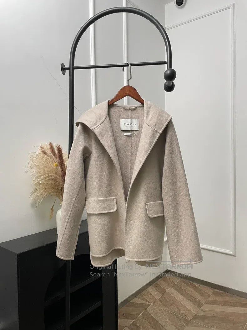 Max Mara Max Mara Beige Short Jacket Size XS / US 0-2 / IT 36-38 - 1 Thumbnail