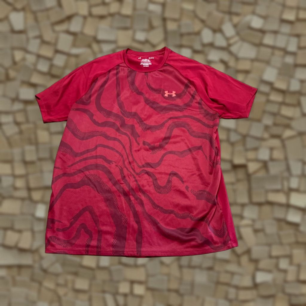 Under Armour Under Armour Shirts Men's Large Red Activewear Short Sleeve Crew Neck T-Shirt Sports Men Ready for Fall Spring Summer Size US L / EU 52-54 / 3 - 1 Thumbnail